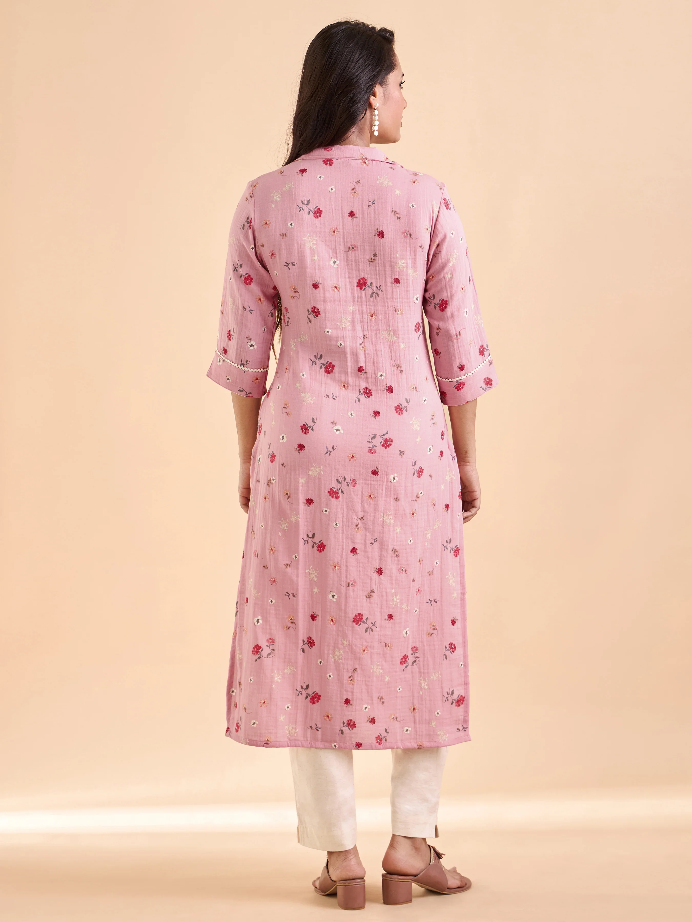 Baby Pink Double Cotton Printed Kurti With Lace Detailing - Image 5