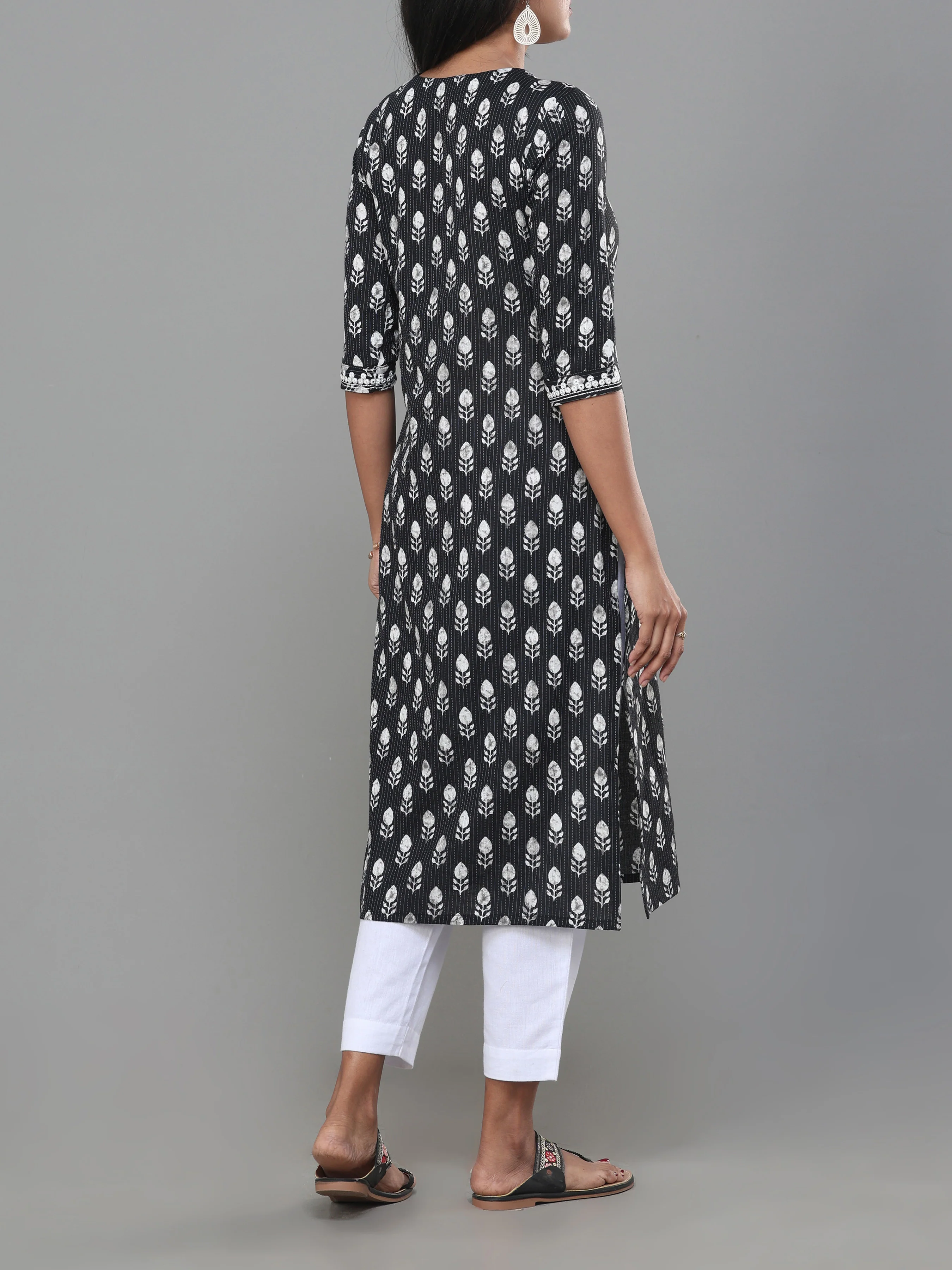 Black Cotton Dobby Printed Kurti With Embroidery - Image 5
