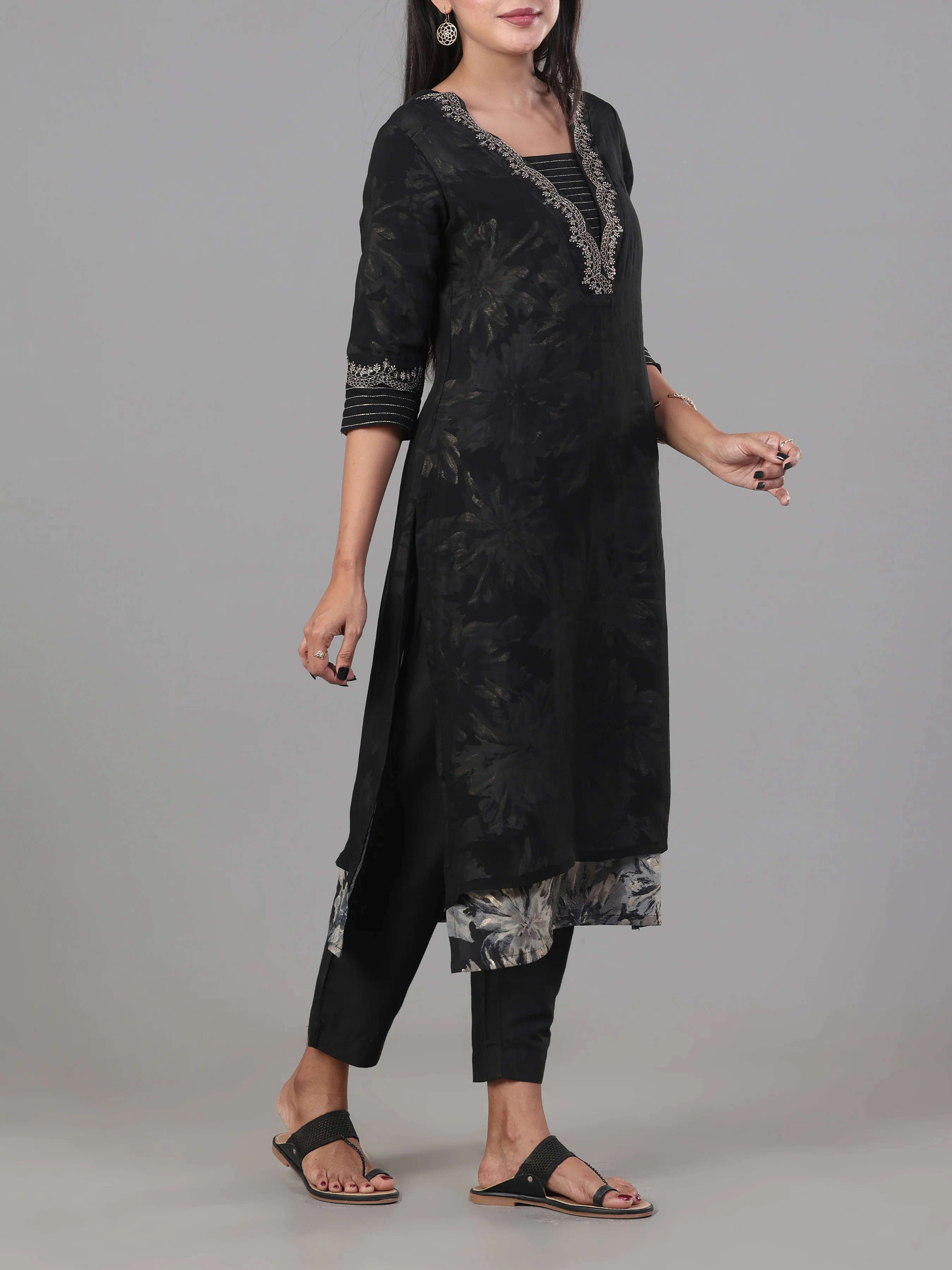 Black Modal Chanderi Printed Kurti With Embroidery - Image 3