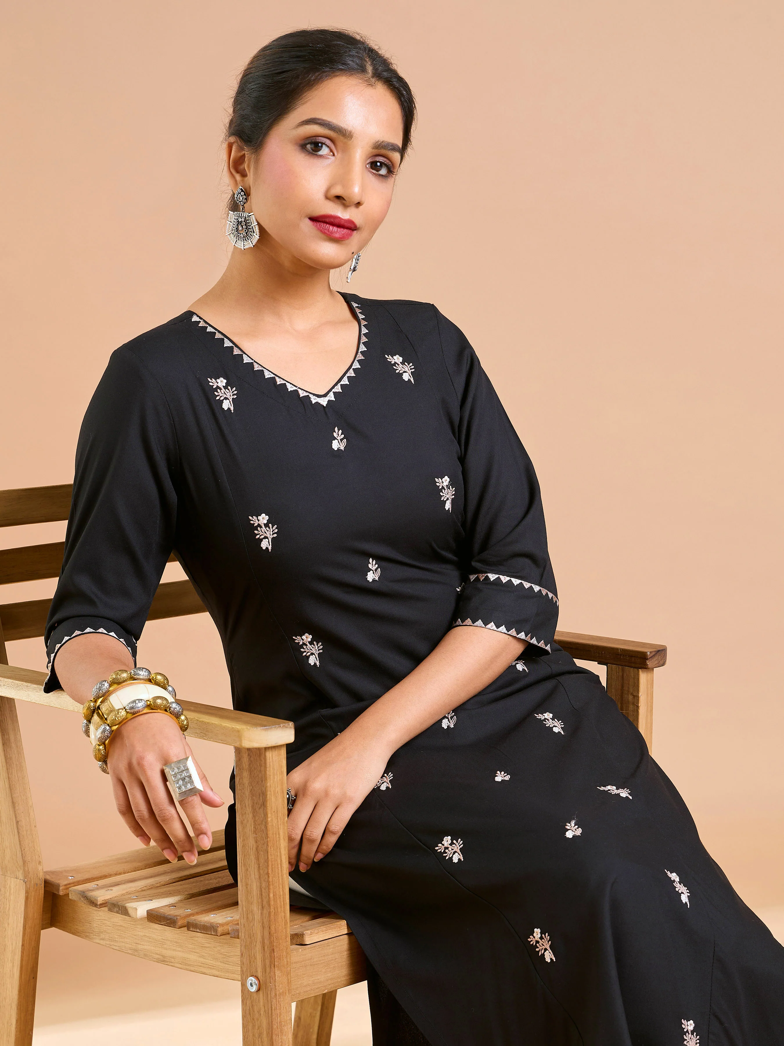 Black Viscose Plain Kurti With Embroidery And Sequins Work - Image 3