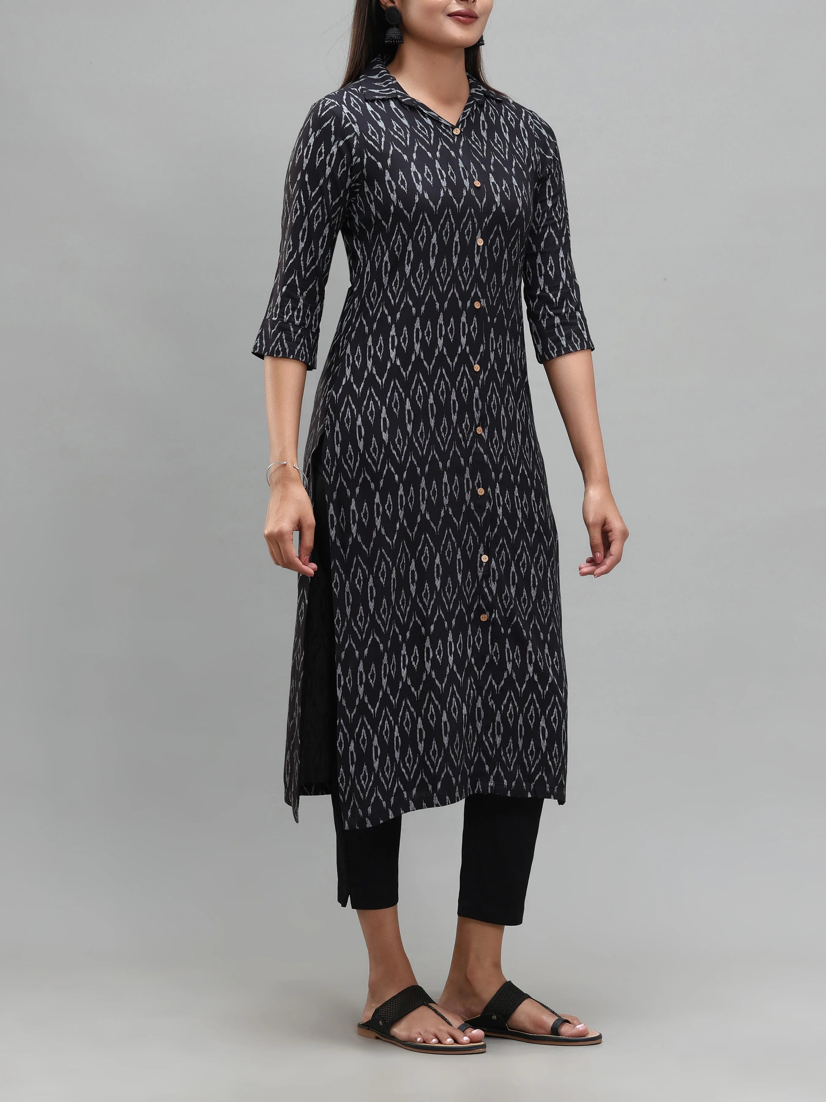 Black Viscose Printed Kurti With Button Placket - Image 3
