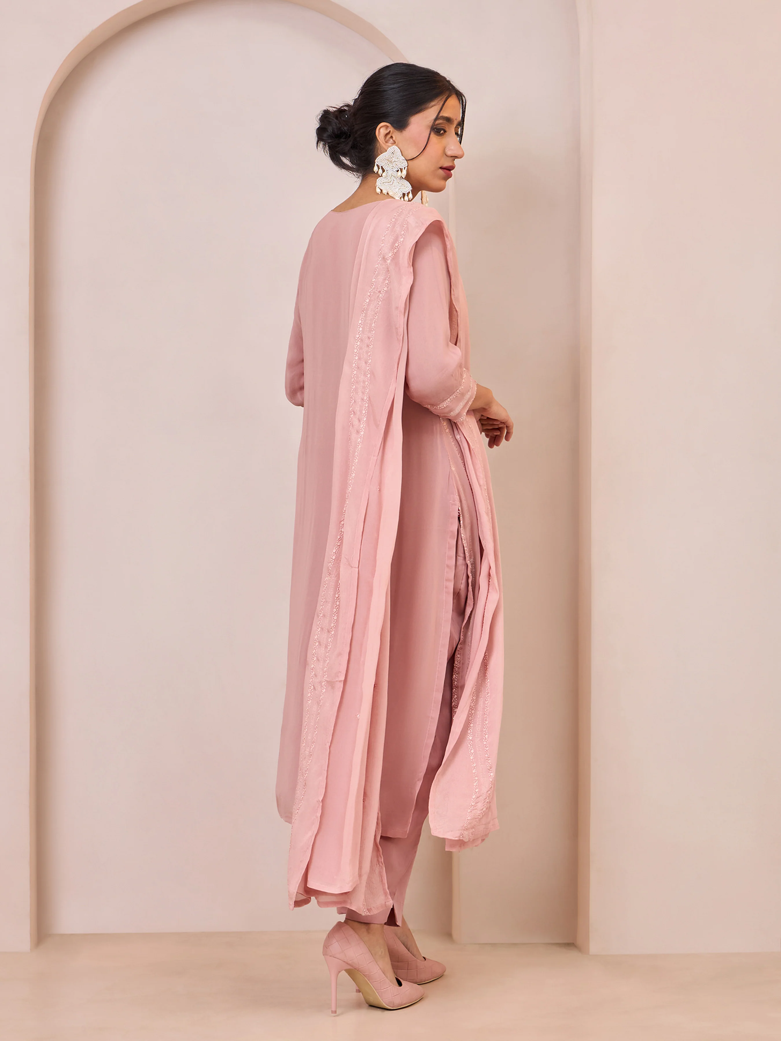 Blush Pink Viscose Blend Kurti Set & Dupatta With Embroidery - Image 5