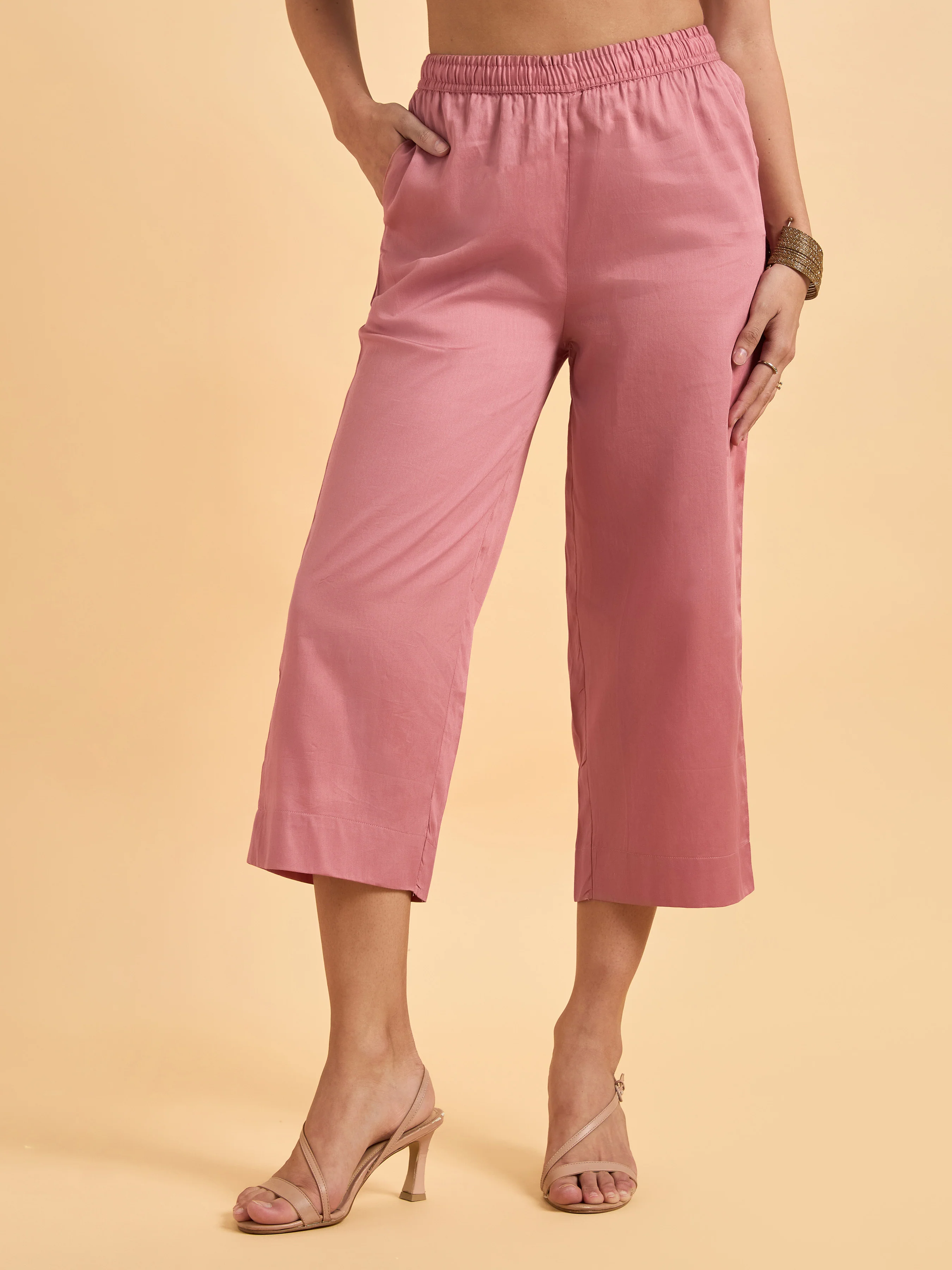 Blush Pink Viscose Shimmer Plain Kurti Set With Sequins Embroidery - Image 7