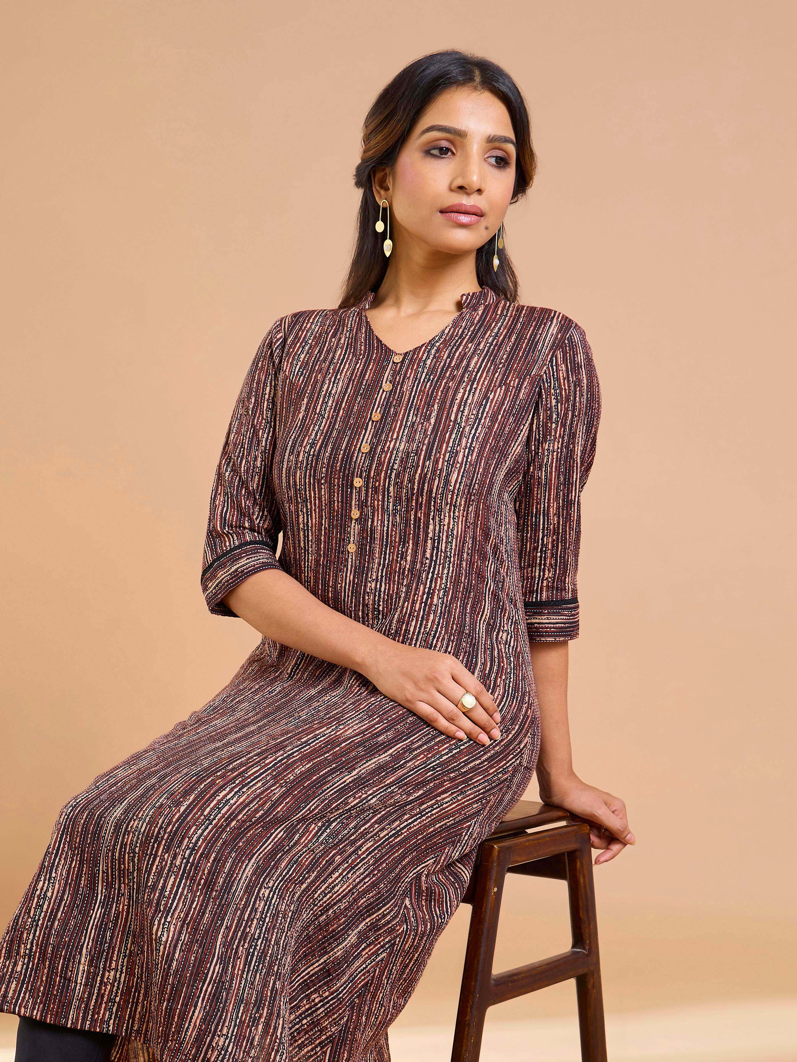 Coffee Brown Pure Cotton Katha Printed Kurti With Princess Cut - Image 3
