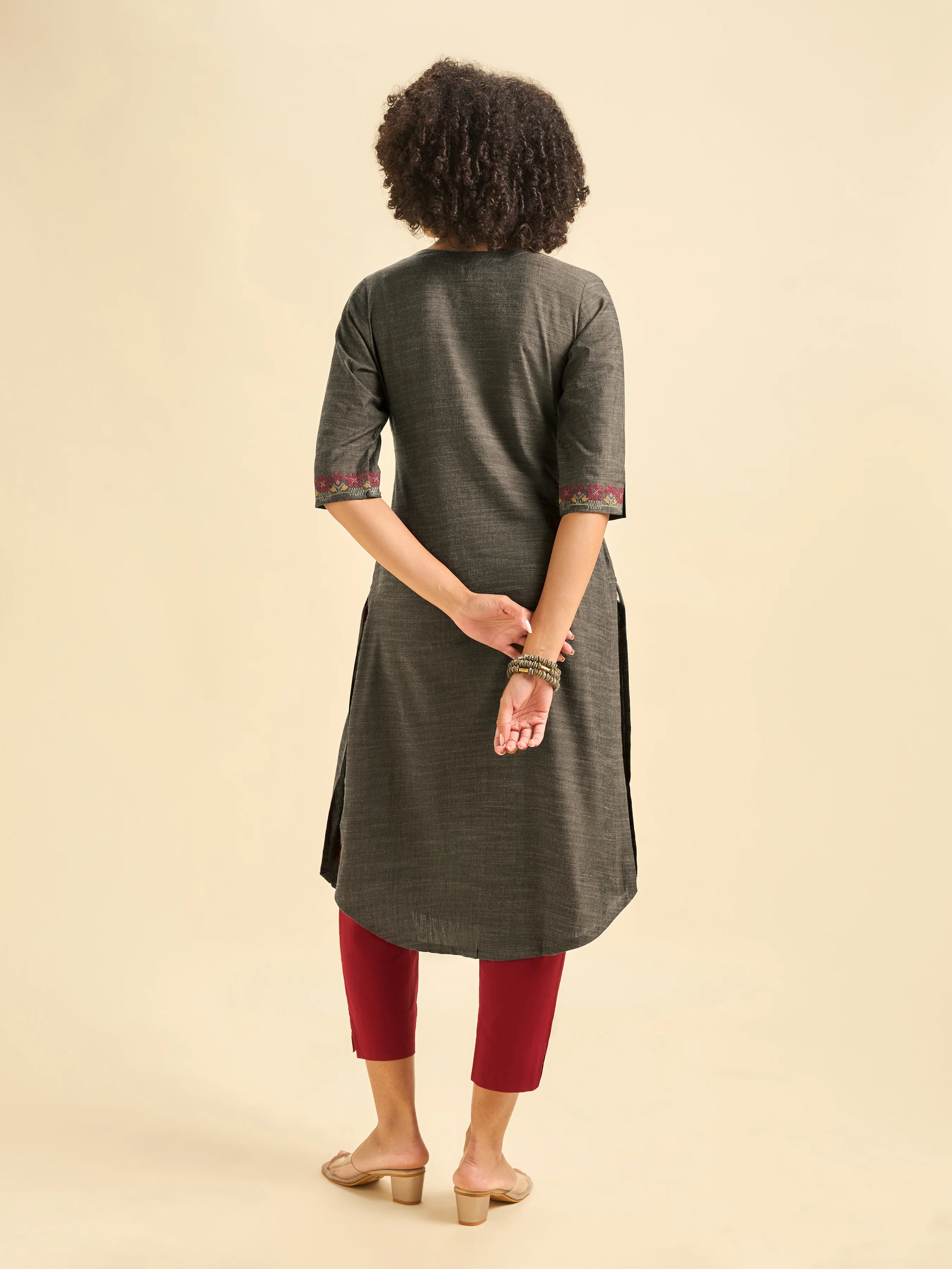 Dark Grey Cotton Viscose Kurti With Cross Stitch Embroidery - Image 7