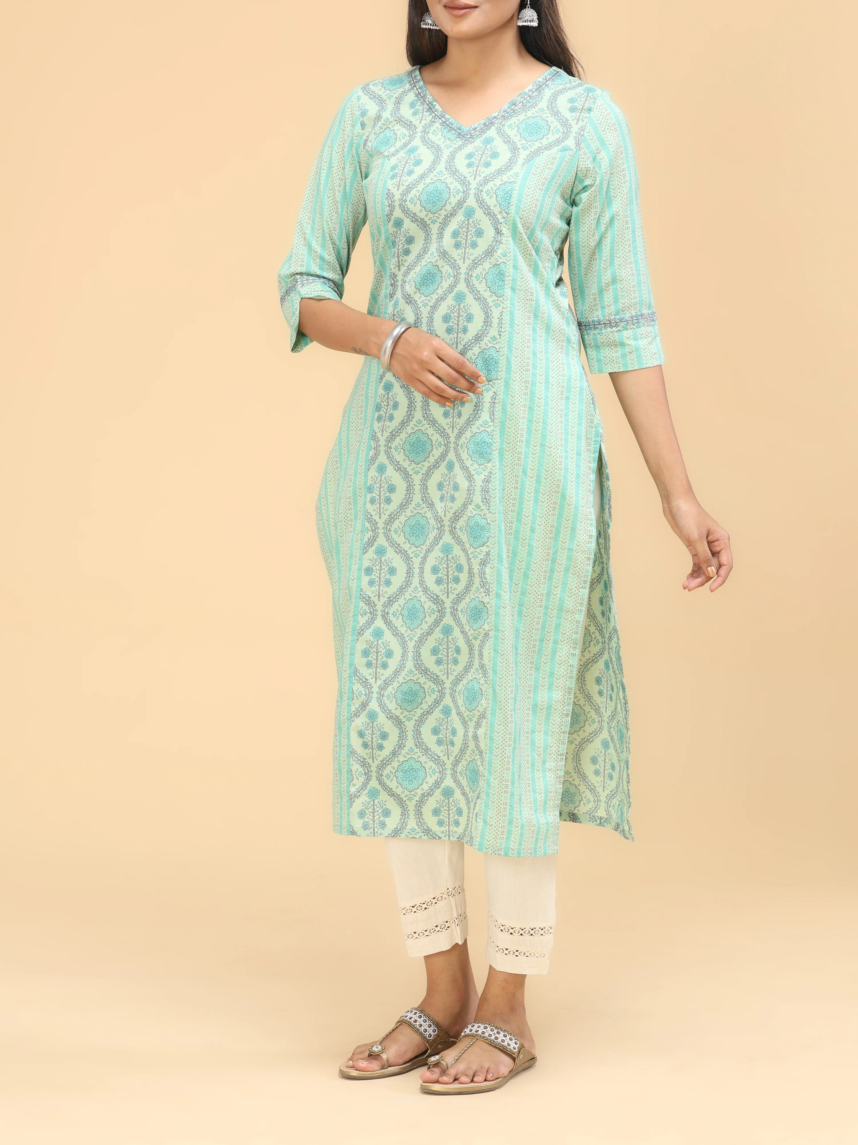 Green Pure Cotton Kurti With Print - Image 5