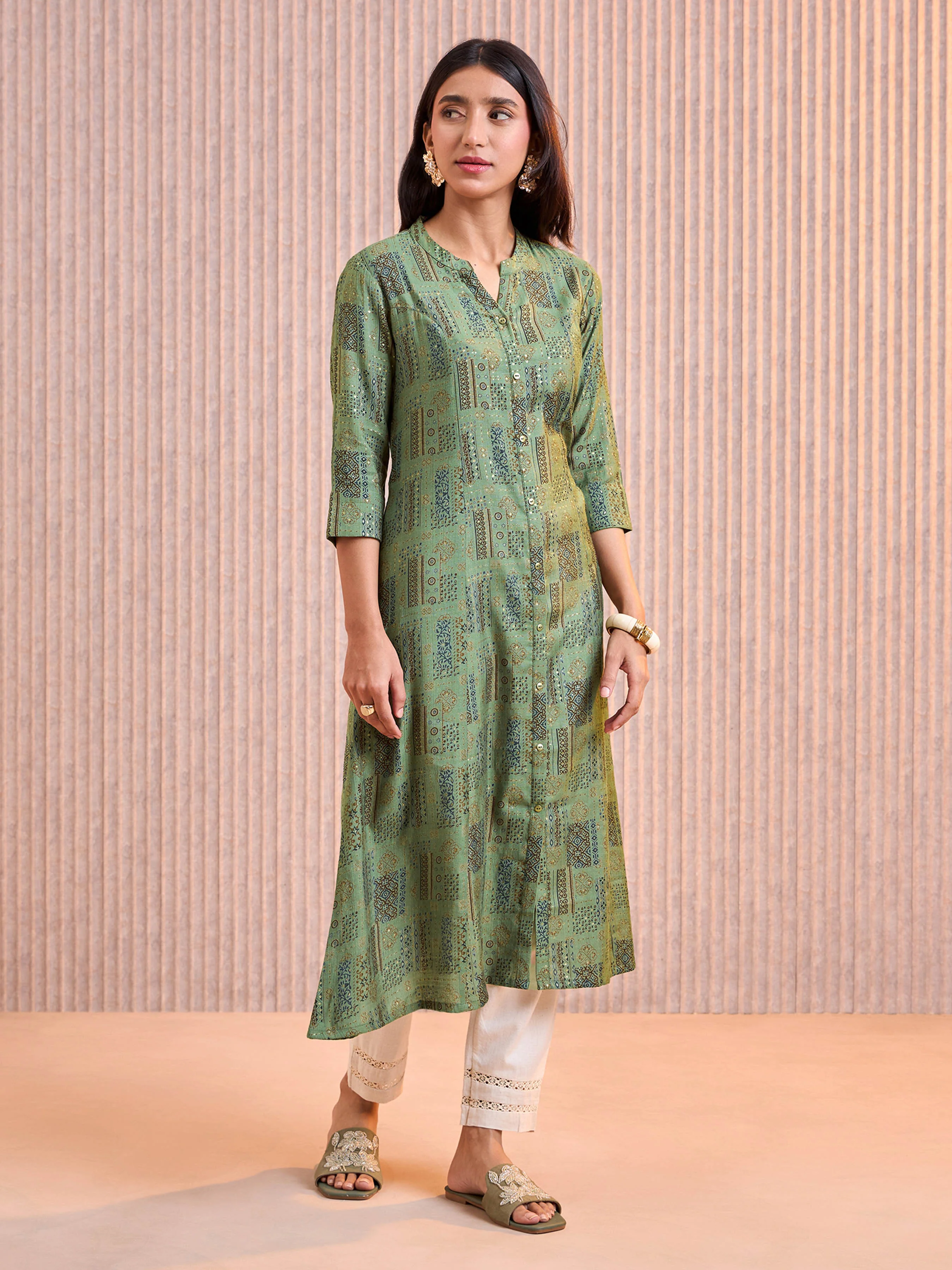 Green Viscose Blend Printed Kurti - Image 4