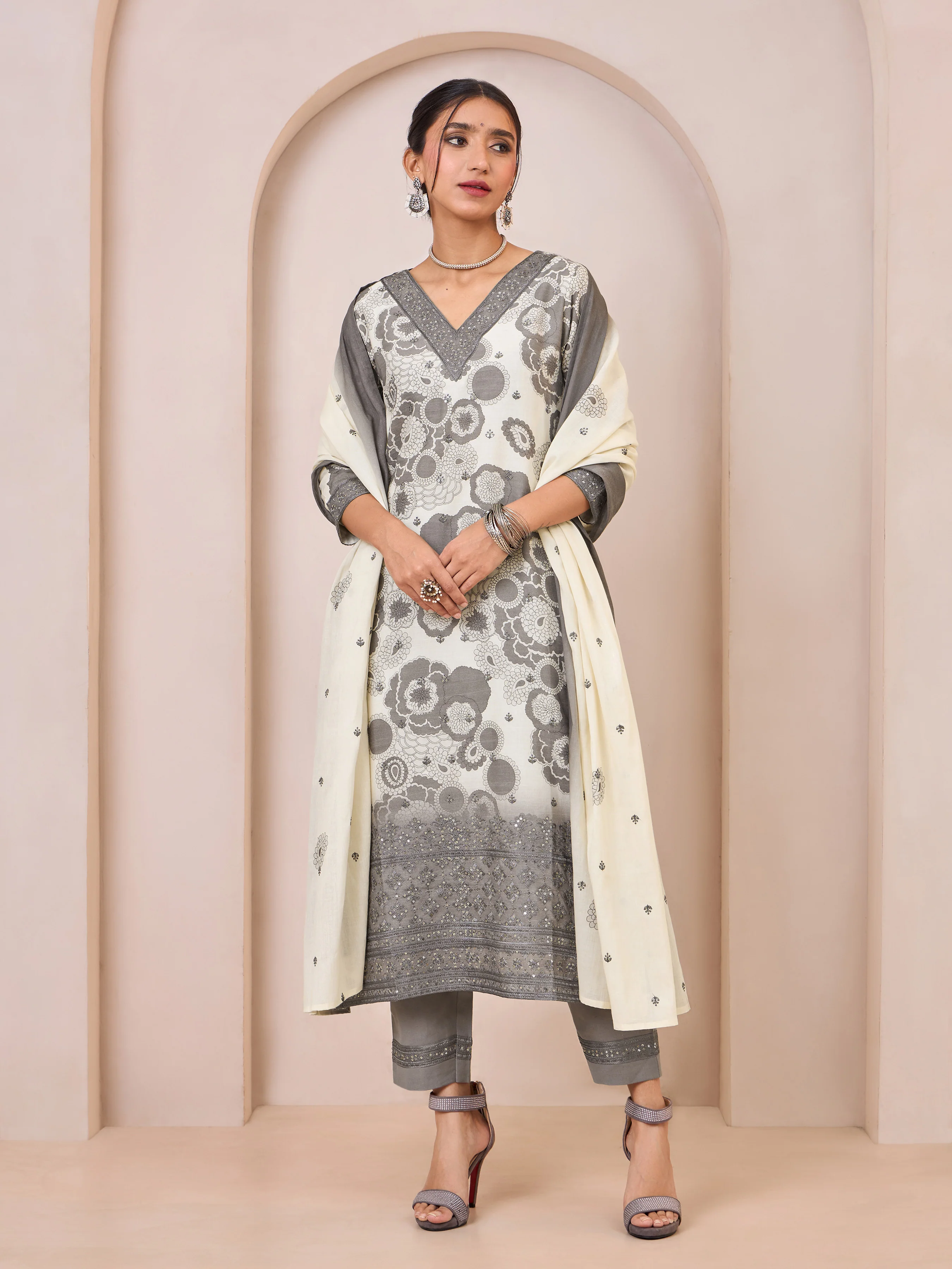 Grey Pure Cotton Floral Printed Kurti Set & Dupatta With Sequins Embroidery