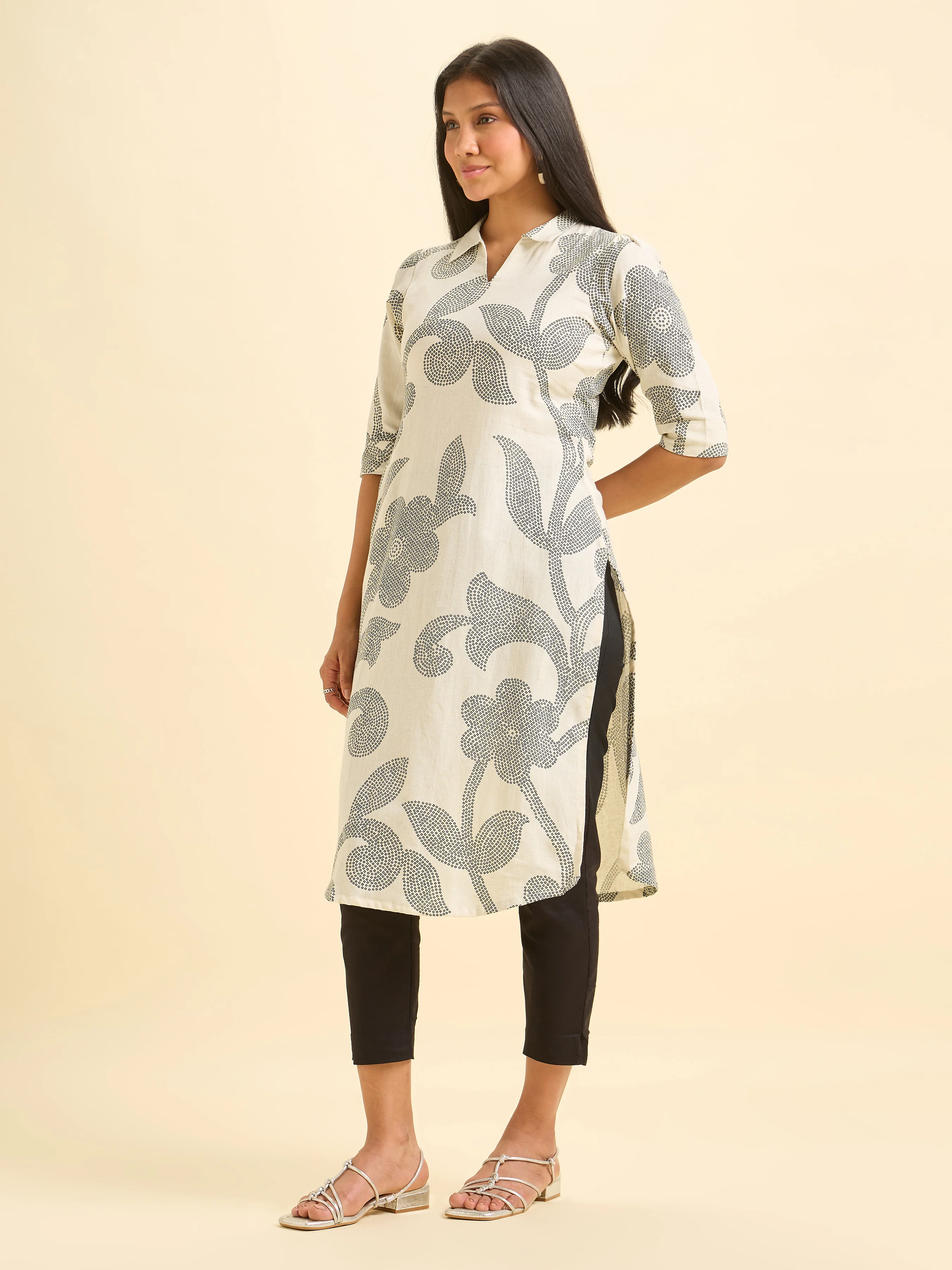 Ivory Cotton Flax Printed Kurti With Liberty Cut. - Image 4