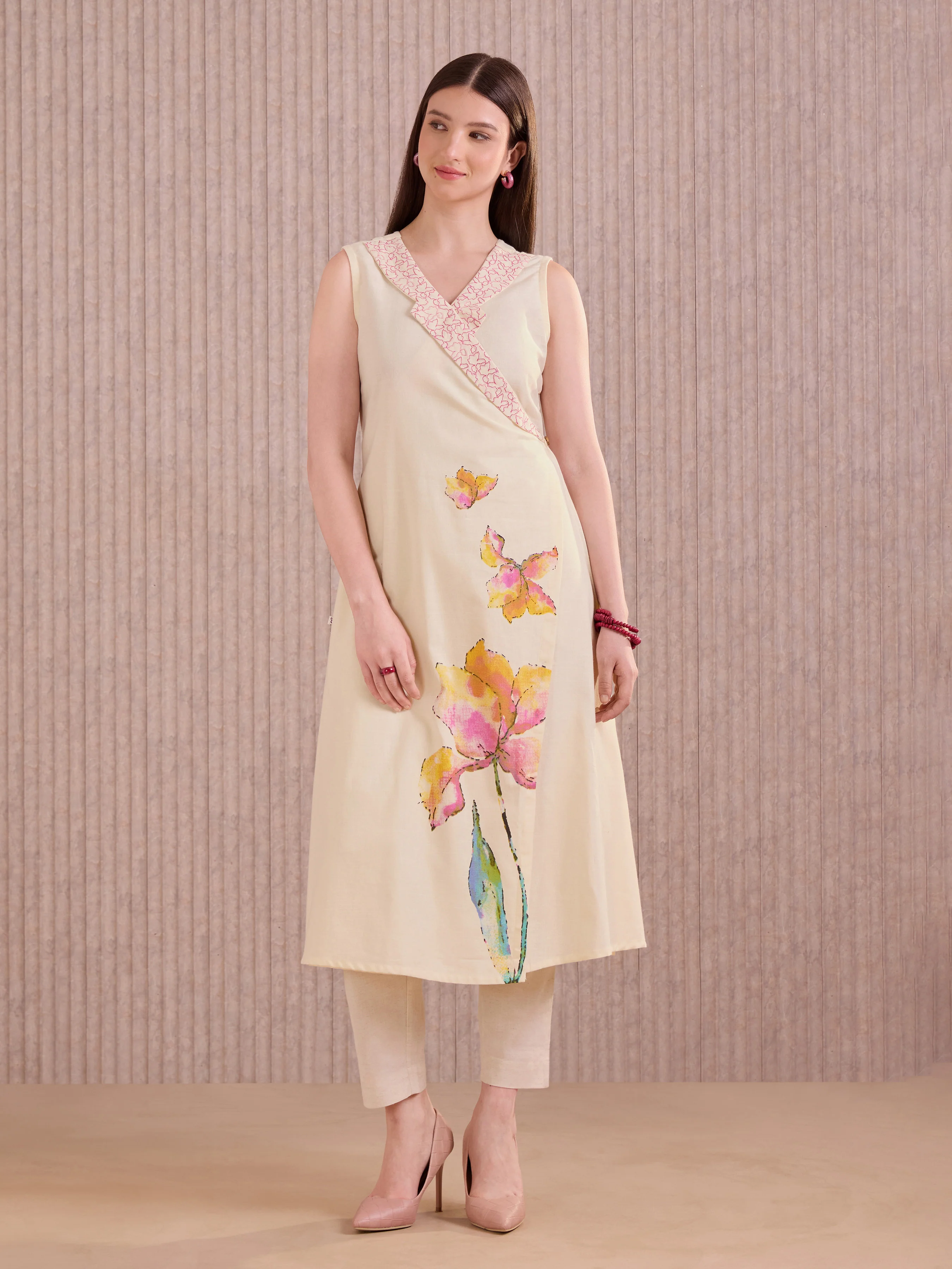 Ivory Cotton Slub Ankrakha Kurti With Print And Embroidery - Image 2