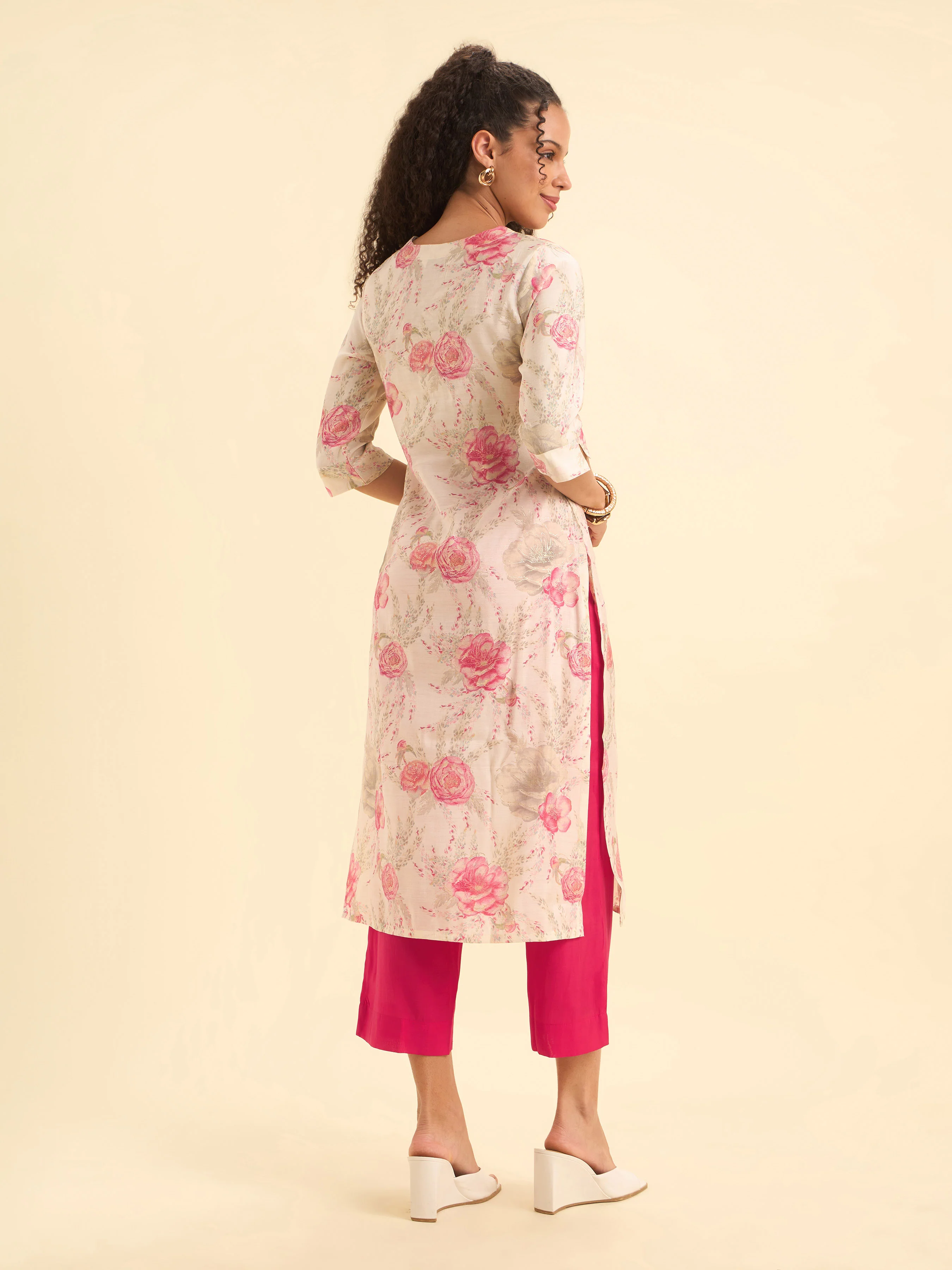 Ivory Multicolour Viscose Blend Slitted Kurti Set With Mirror Work - Image 5