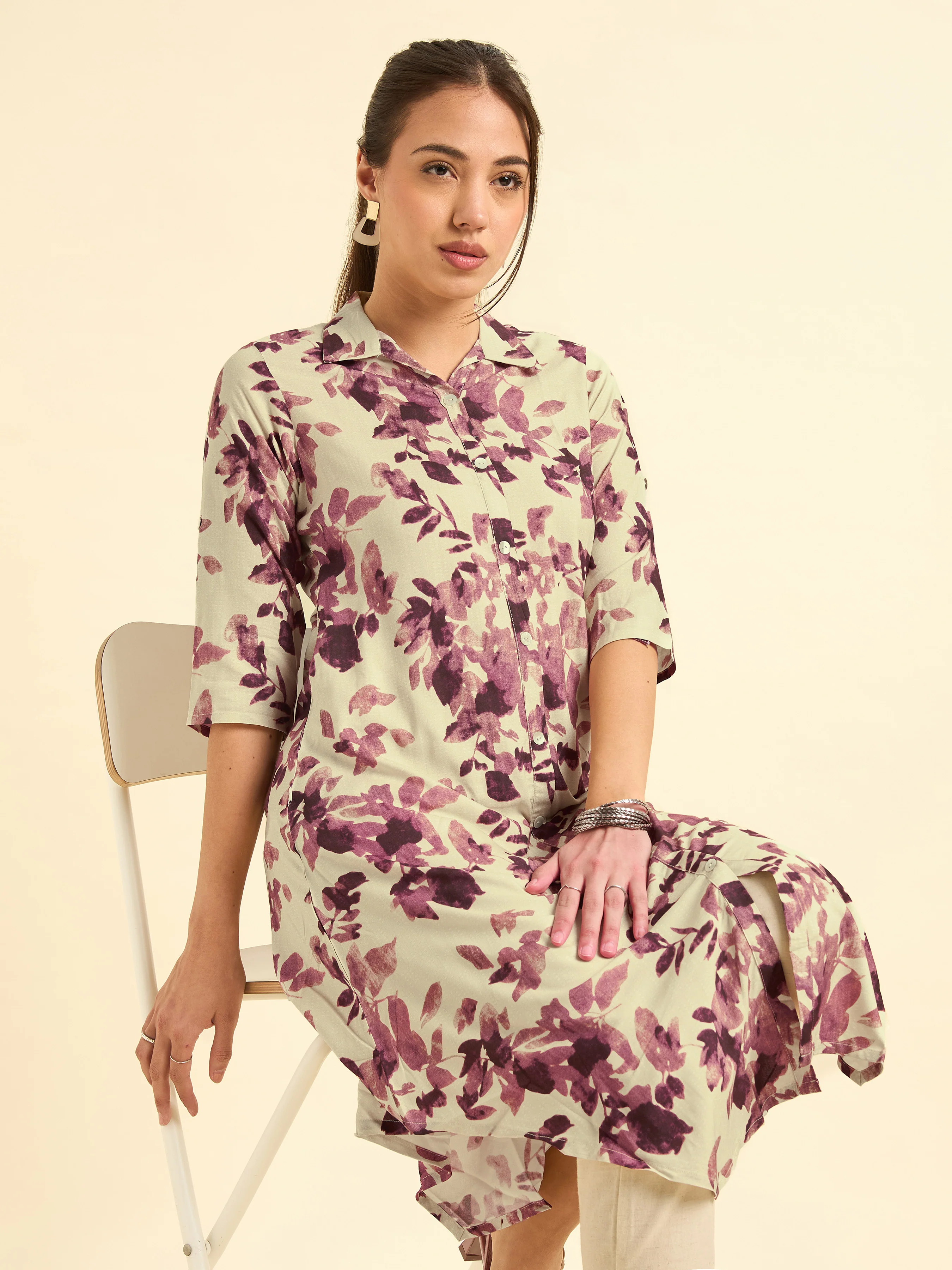 Ivory Wine Red Viscose Printed Kurti With Shaped Hemline - Image 3