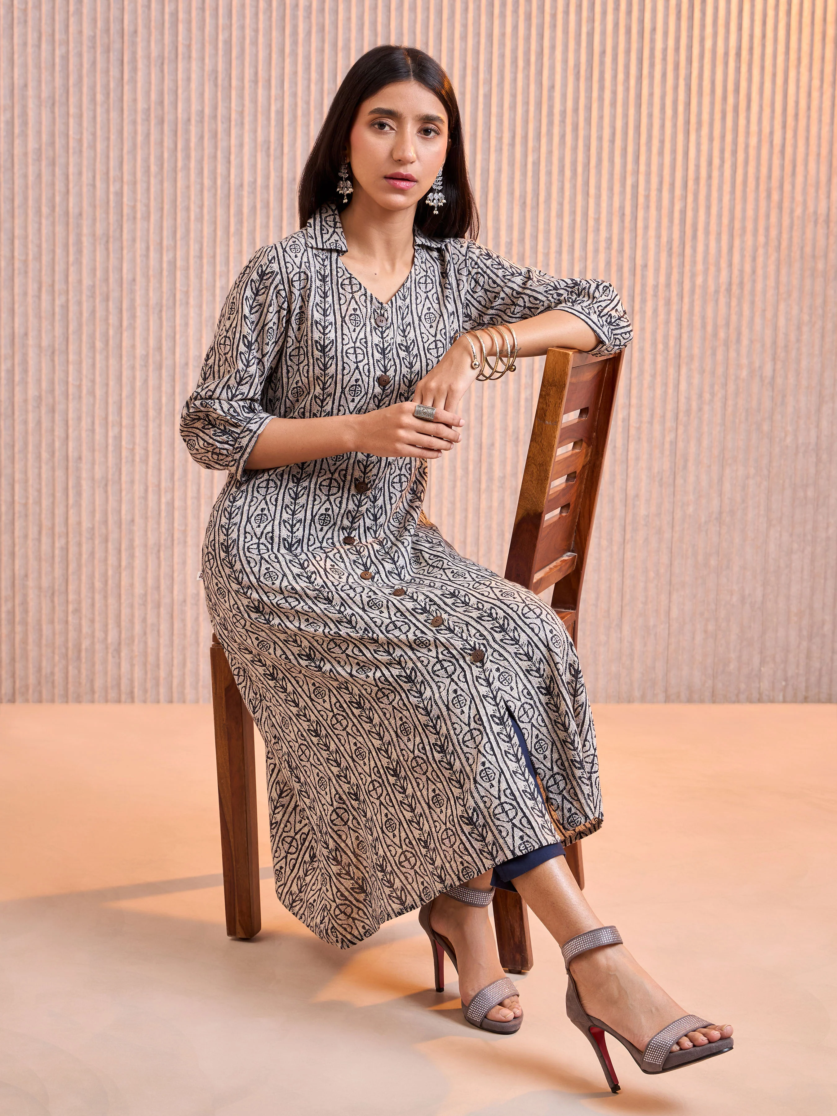 Light Grey Cotton Printed Flared Kurti - Image 5