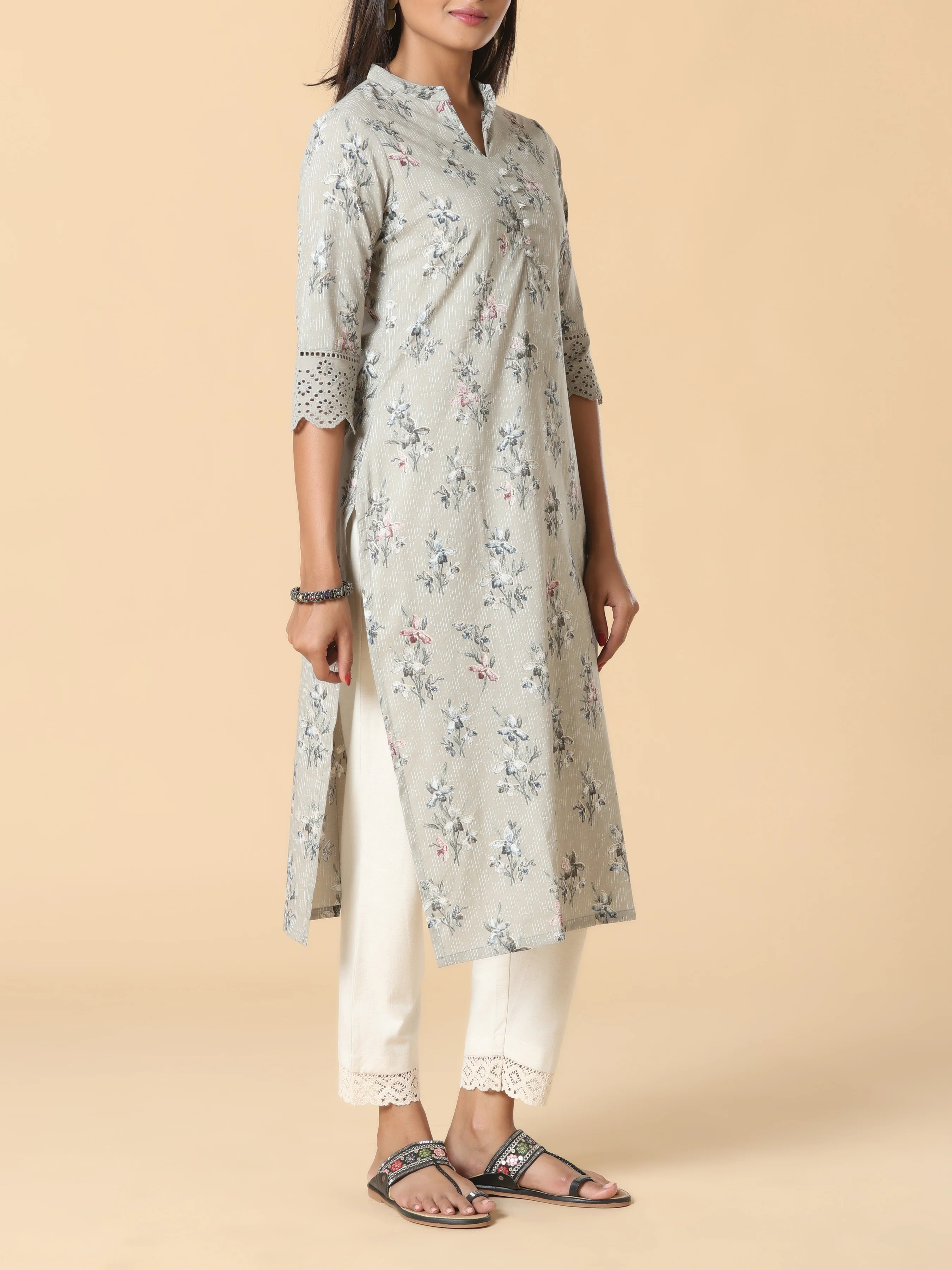 Light Grey Pure Cotton Printed Kurti With Lace Detailing - Image 5