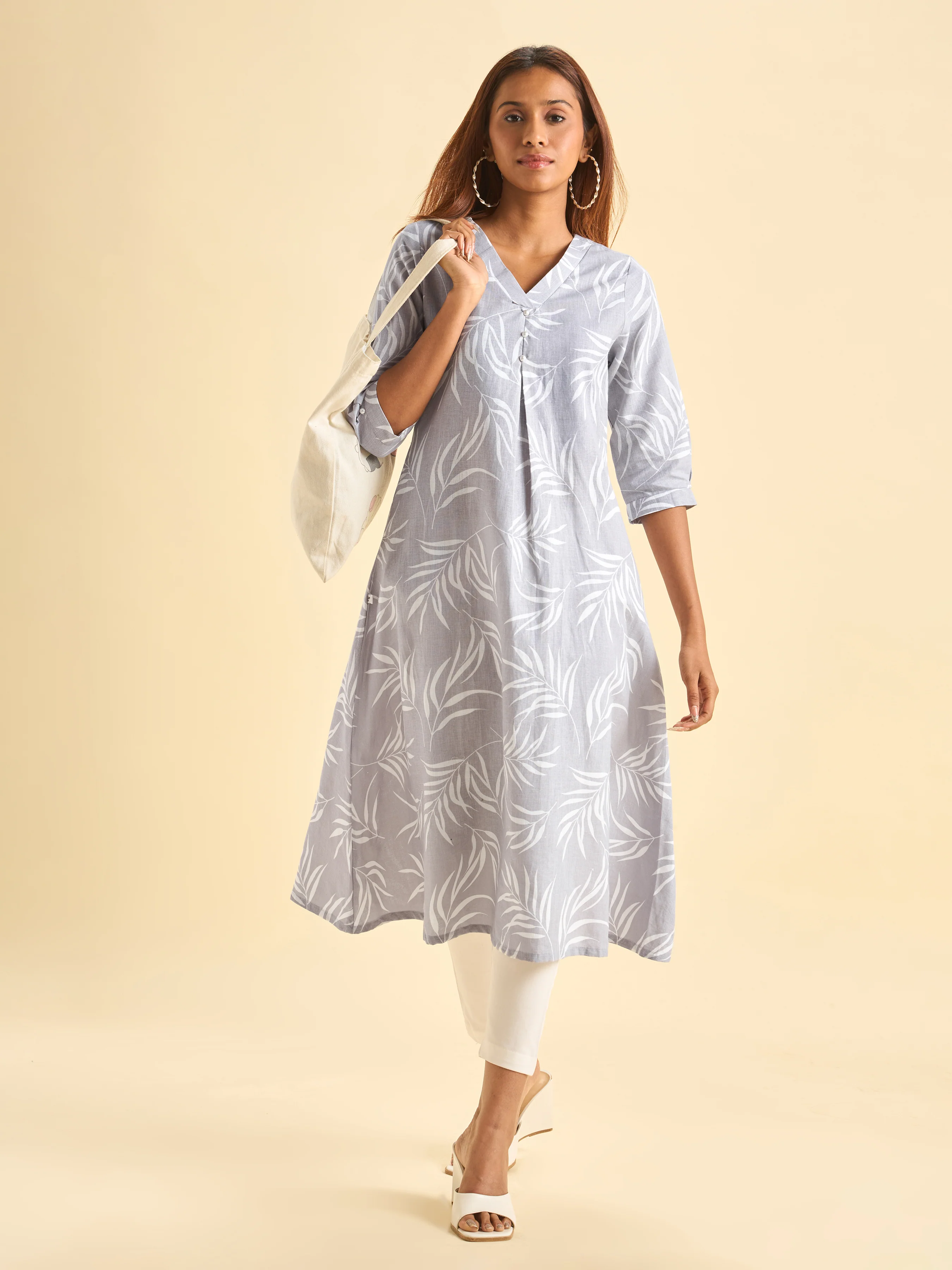 Lilac White Cotton Linen Printed Flared Kurti With Box Pleat - Image 3