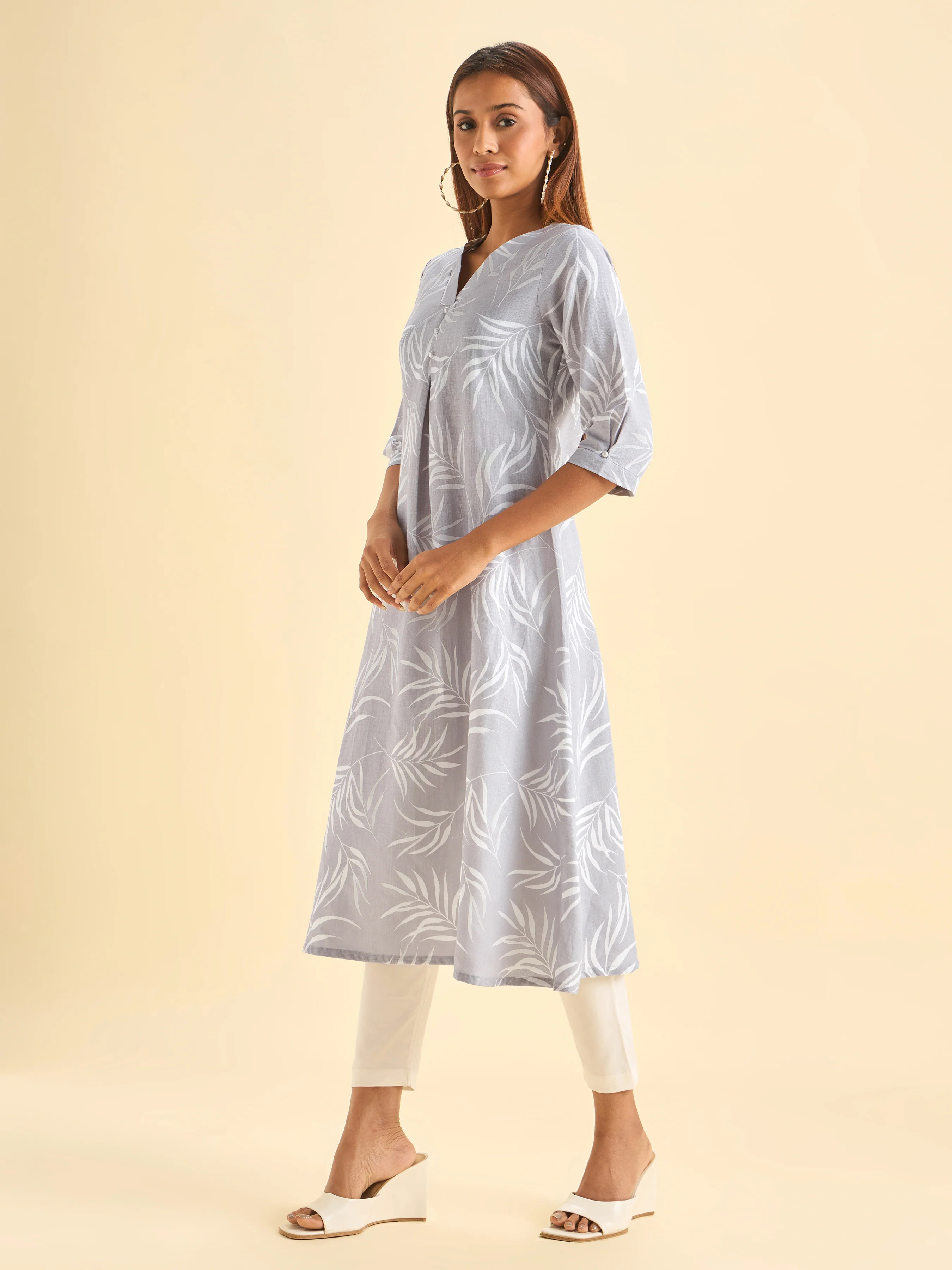 Lilac White Cotton Linen Printed Flared Kurti With Box Pleat - Image 4