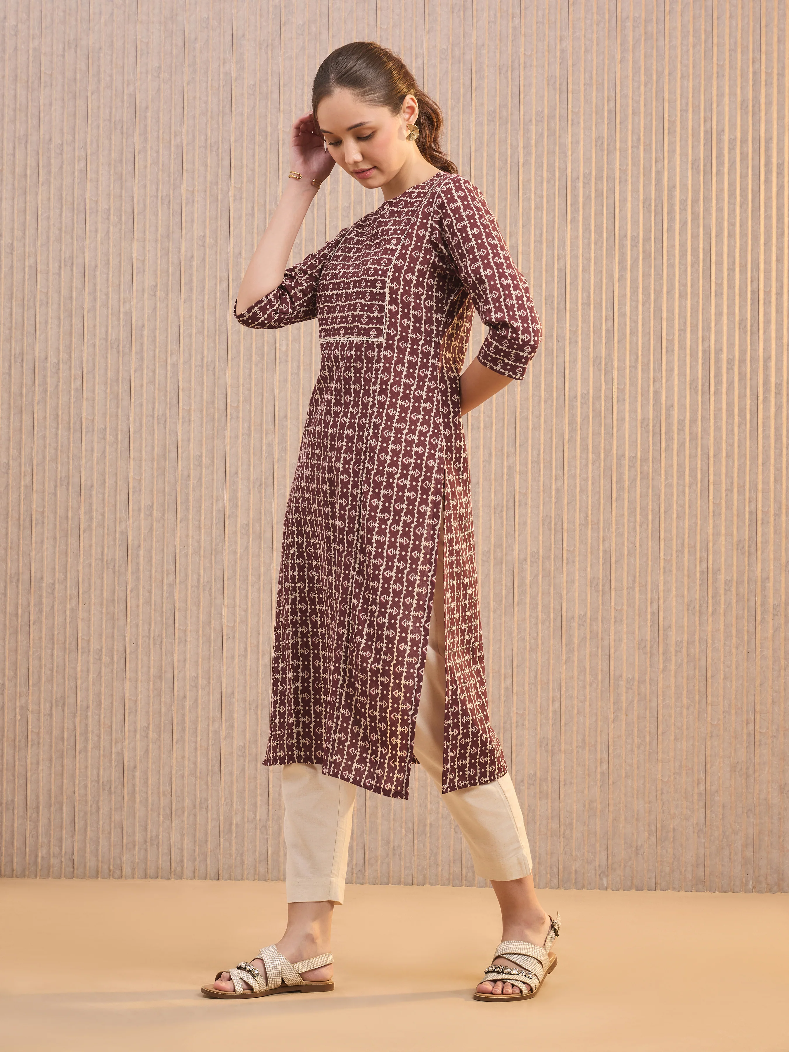 Maroon Pure Cotton Printed Kurti With Lace&Sequins Work - Image 4