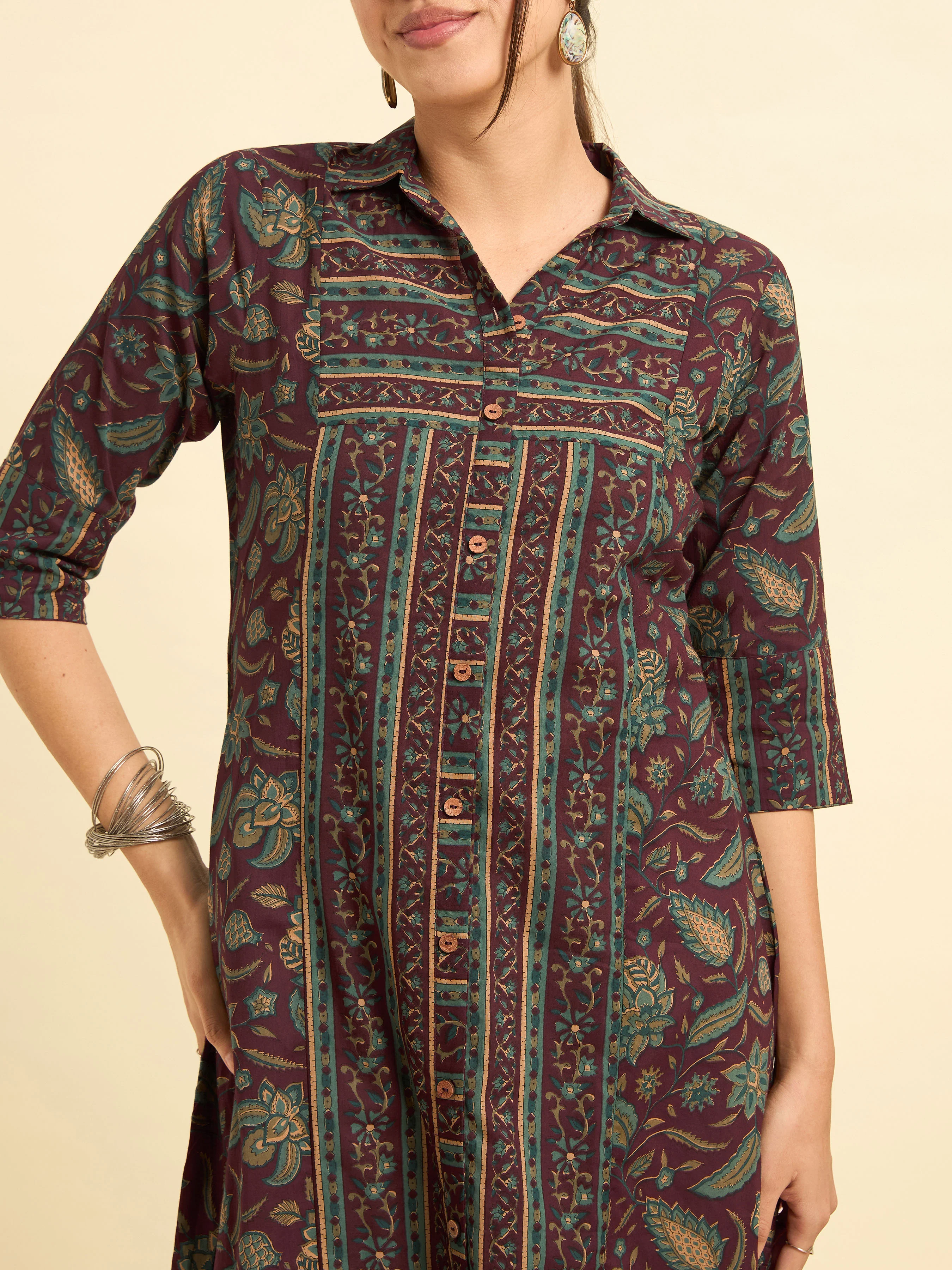 Maroon Multicolour Pure Cotton Flared Printed Kurti With Centre Panel Cut - Image 2