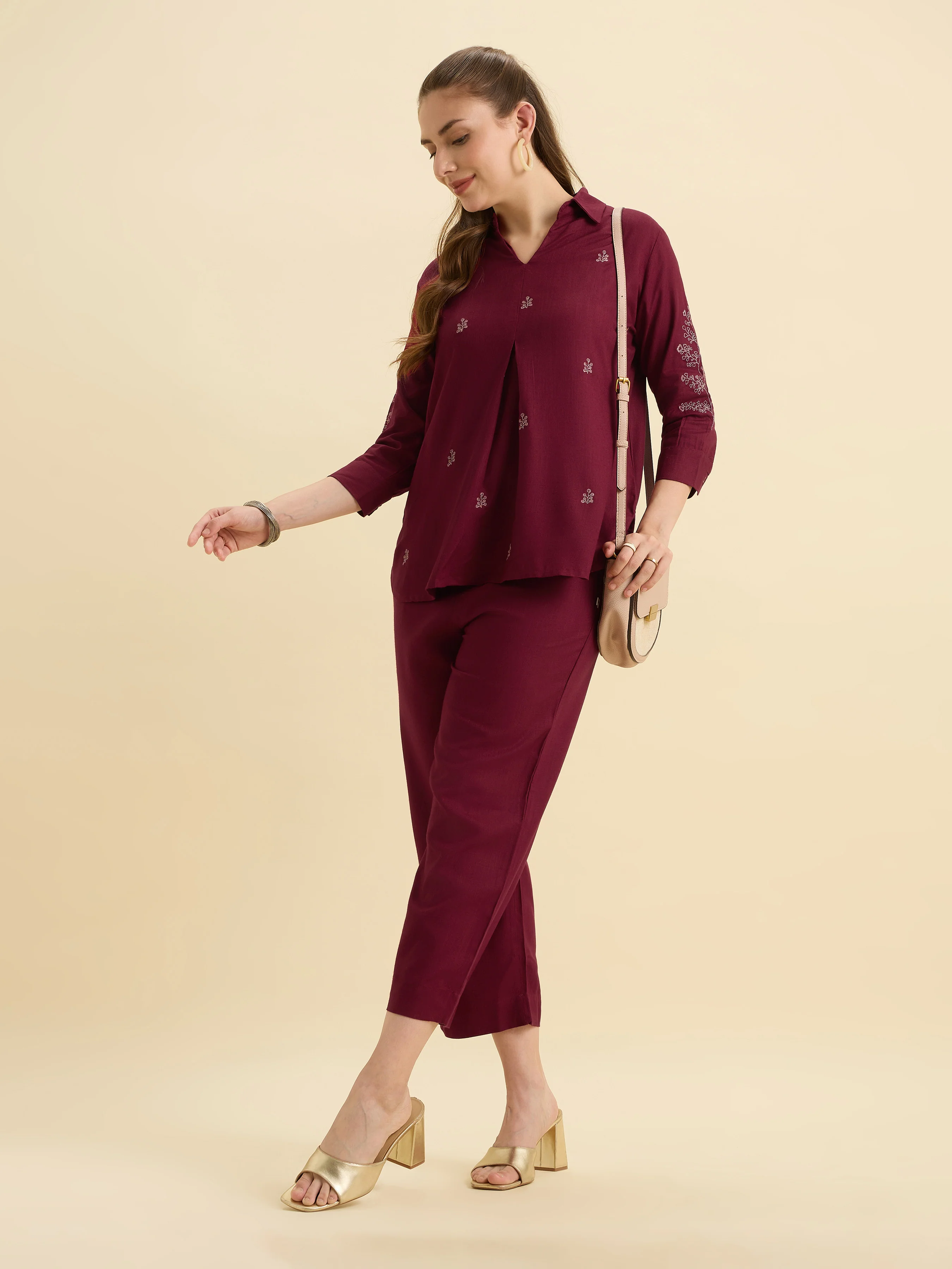 Maroon Viscose Linen Plain Tunic Set With Embroidery And Box Pleat - Image 7