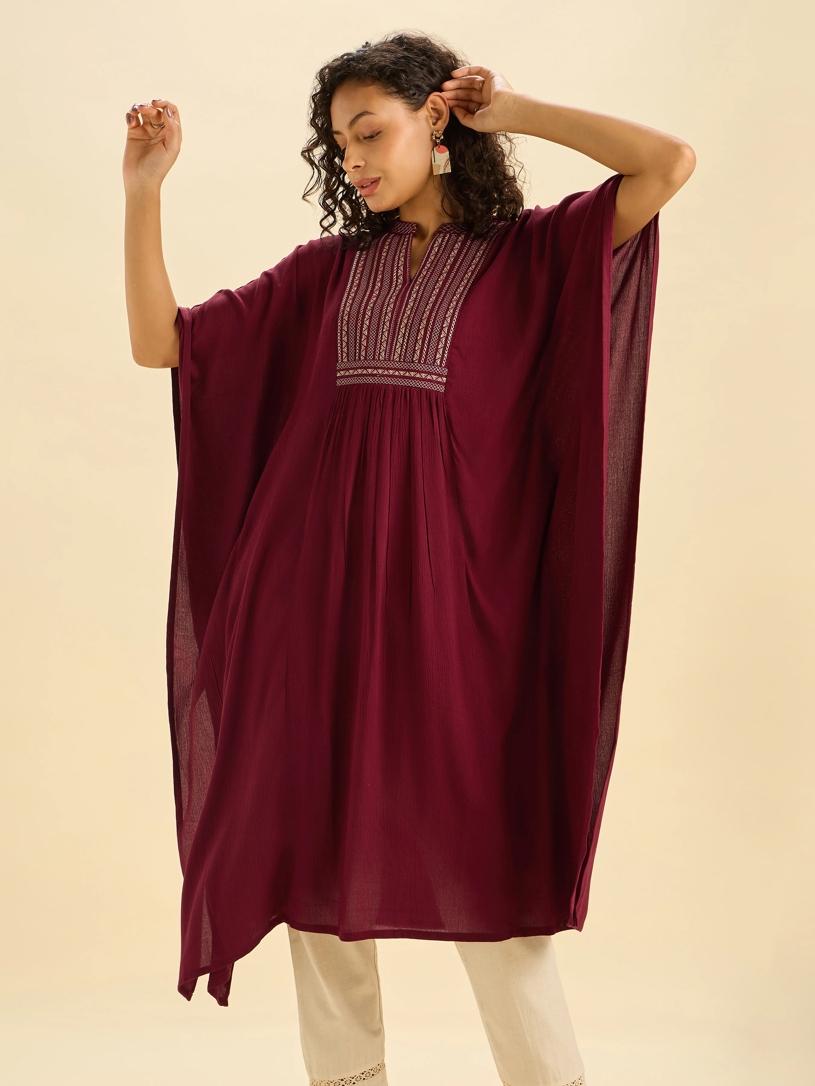 Meroon Wrinkle Viscose Plain Kaftan With Embroidery - Image 4