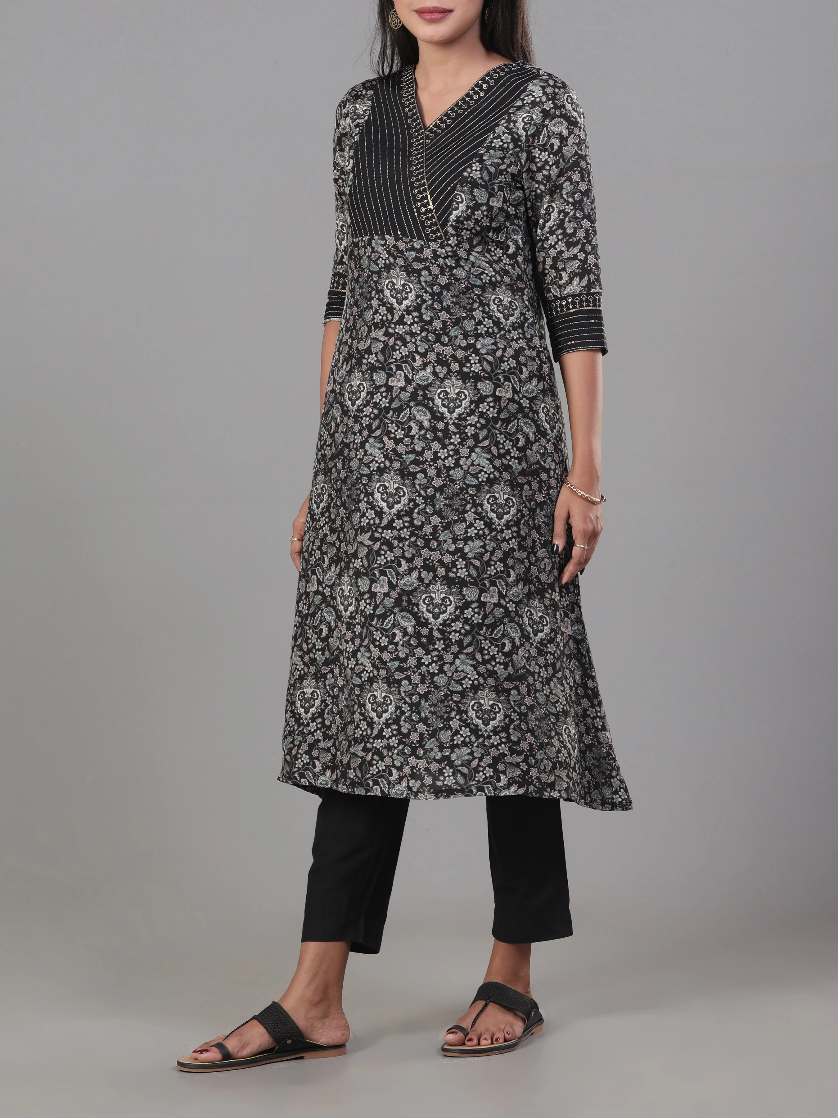 Multi Colour Muslin Printed Kurti With Embroidery - Image 4
