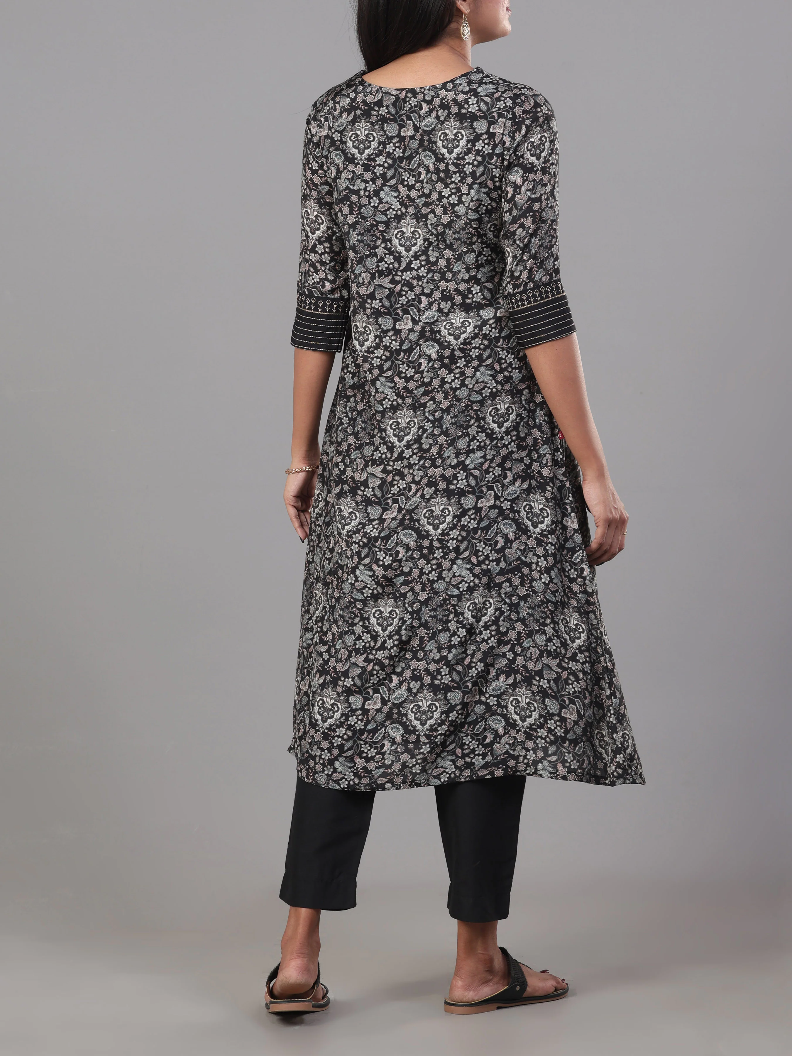 Multi Colour Muslin Printed Kurti With Embroidery - Image 5