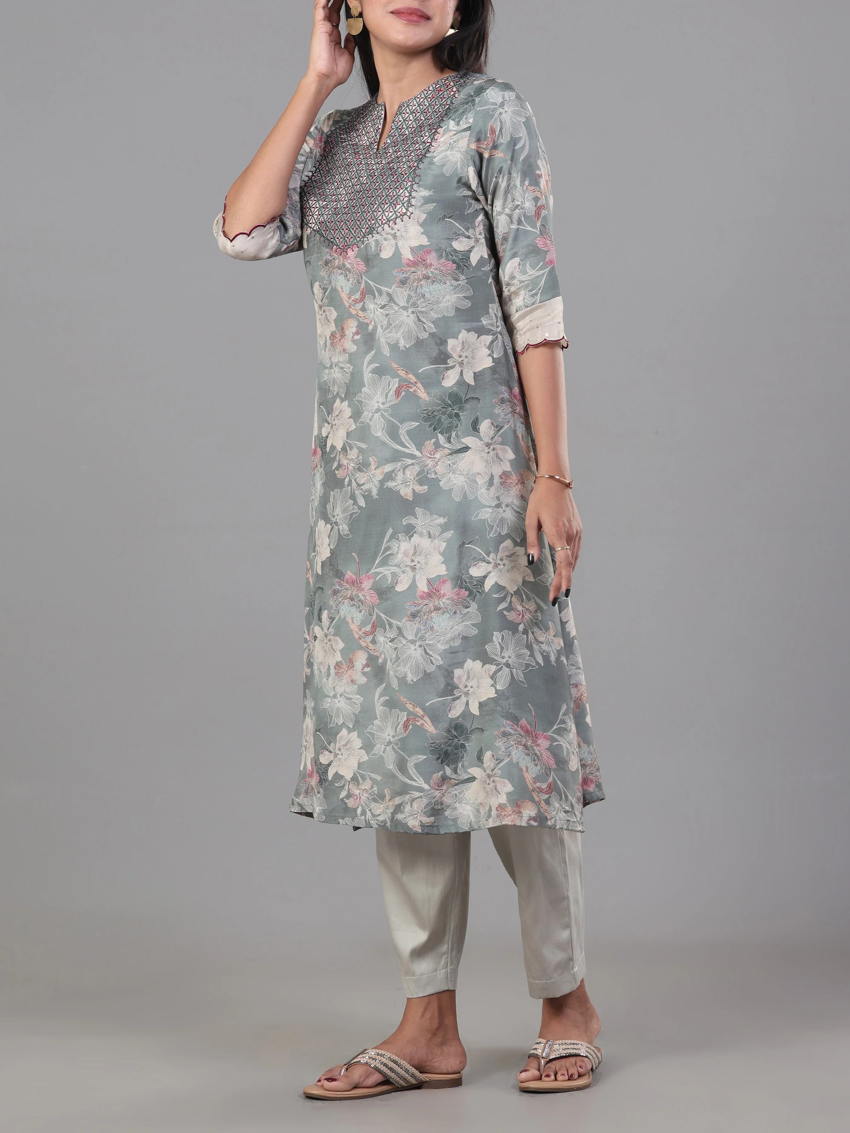 Multi Colour Muslin Printed Kurti With Embroidery And Matching Bottom - Image 3