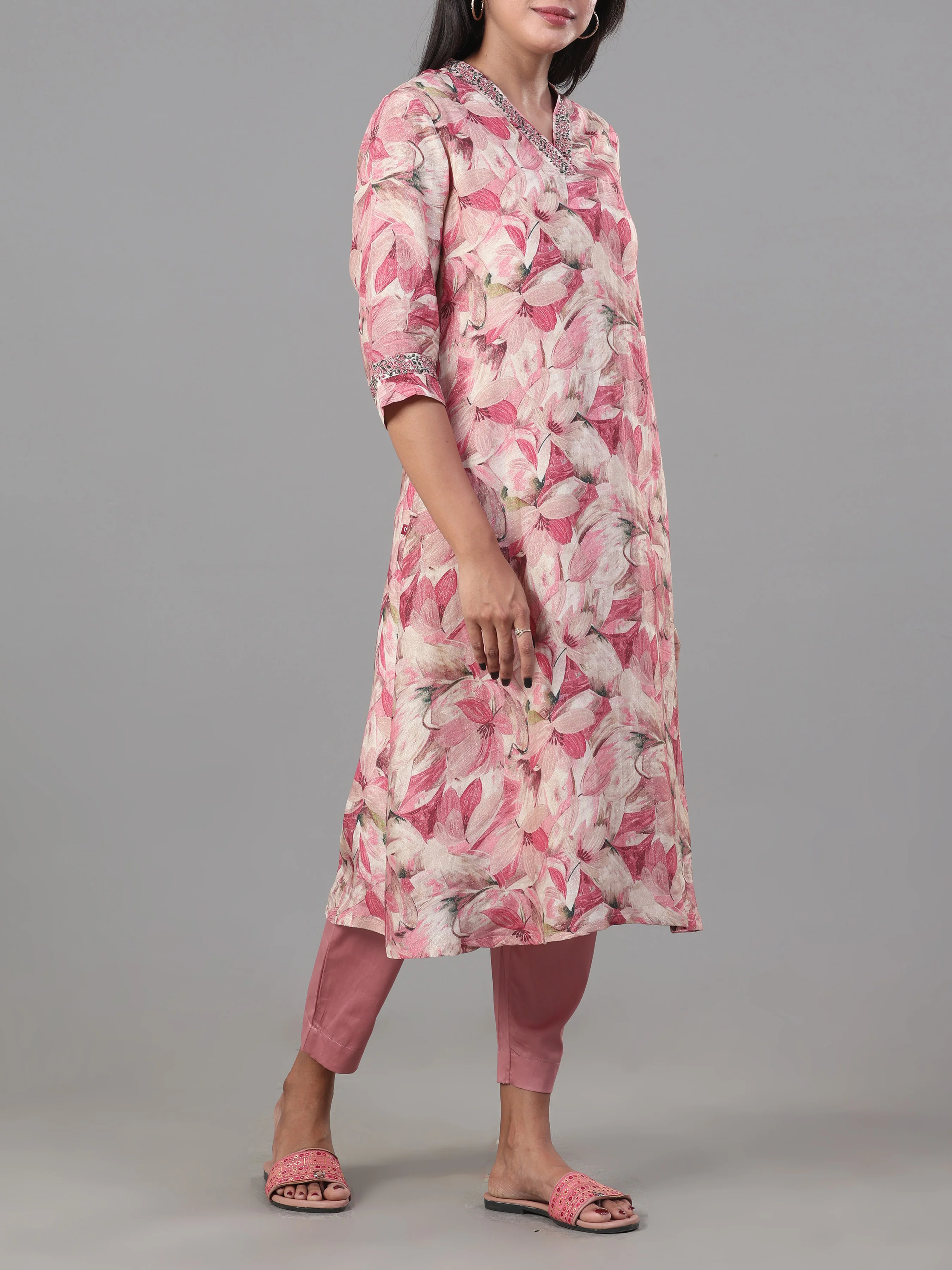 Multi Colour Muslin Printed Kurti With Embroidery And Matching Bottom - Image 3