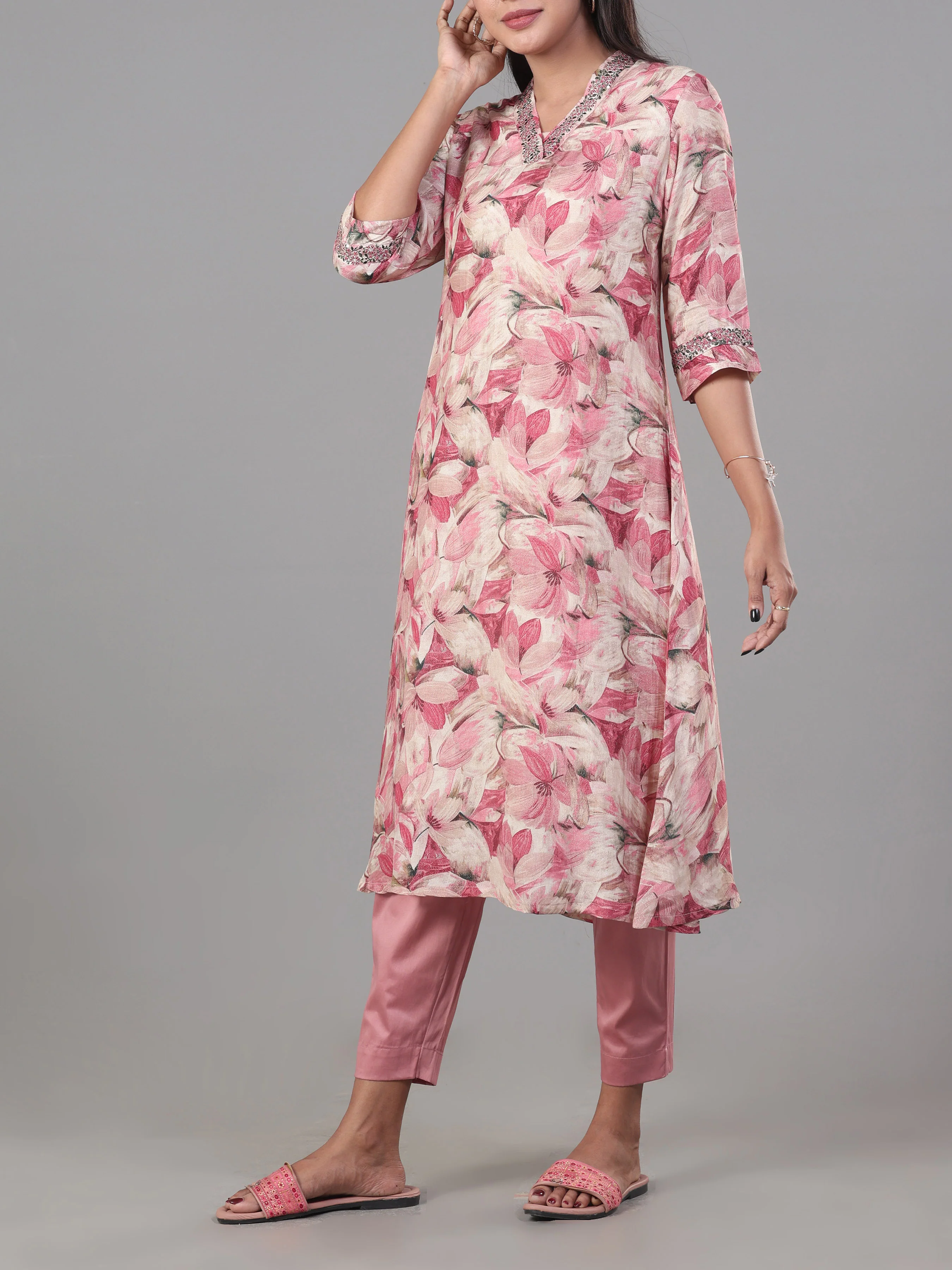 Multi Colour Muslin Printed Kurti With Embroidery And Matching Bottom - Image 4