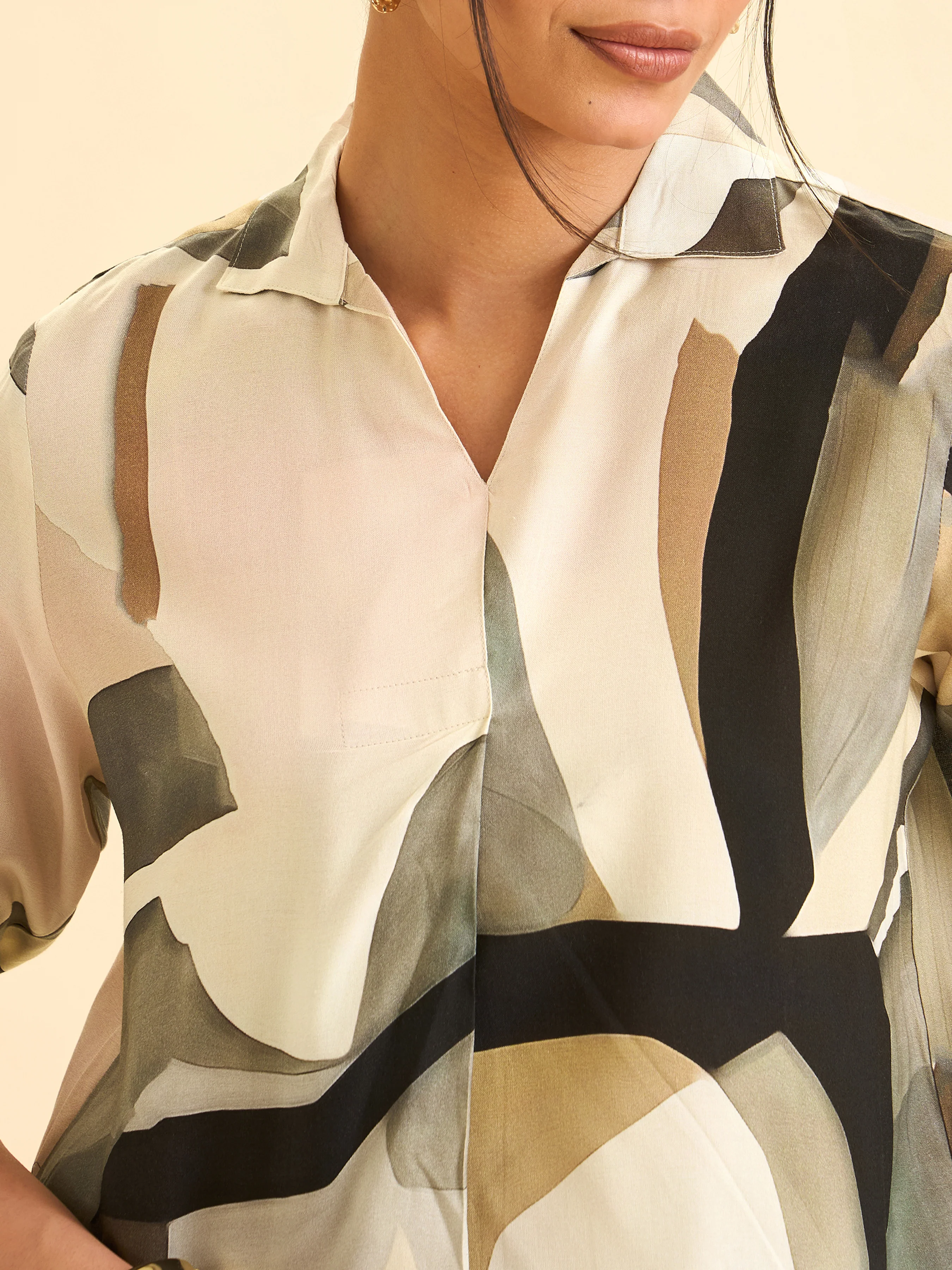 Multi Colour Viscose Printed Tunic With Parallel pant - Image 2