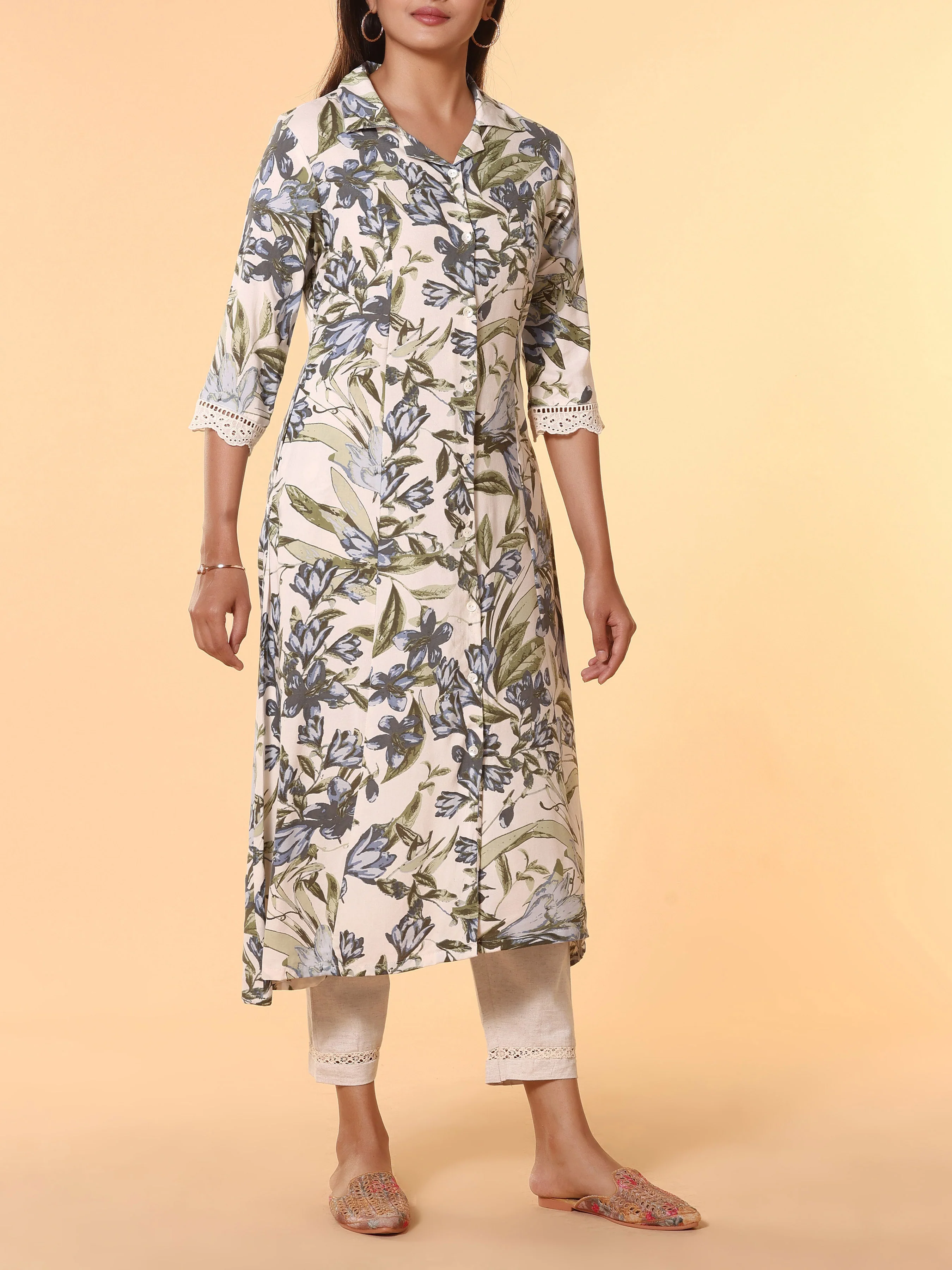 Multicolour Viscose Printed Kurti With Lace Detailing - Image 3