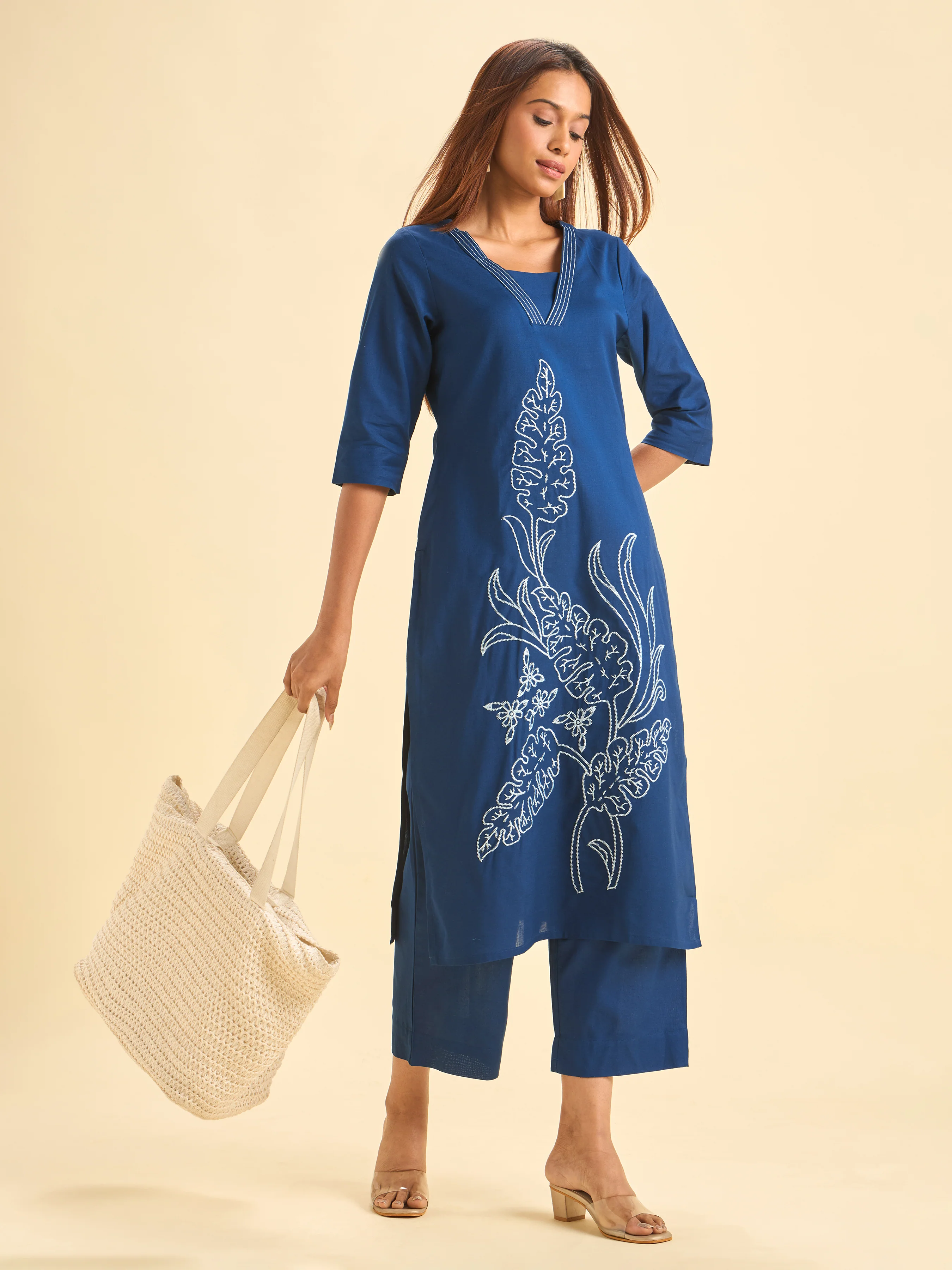 Navy Blue Cotton Flax Slitted Kurti Set With Embroidery - Image 3