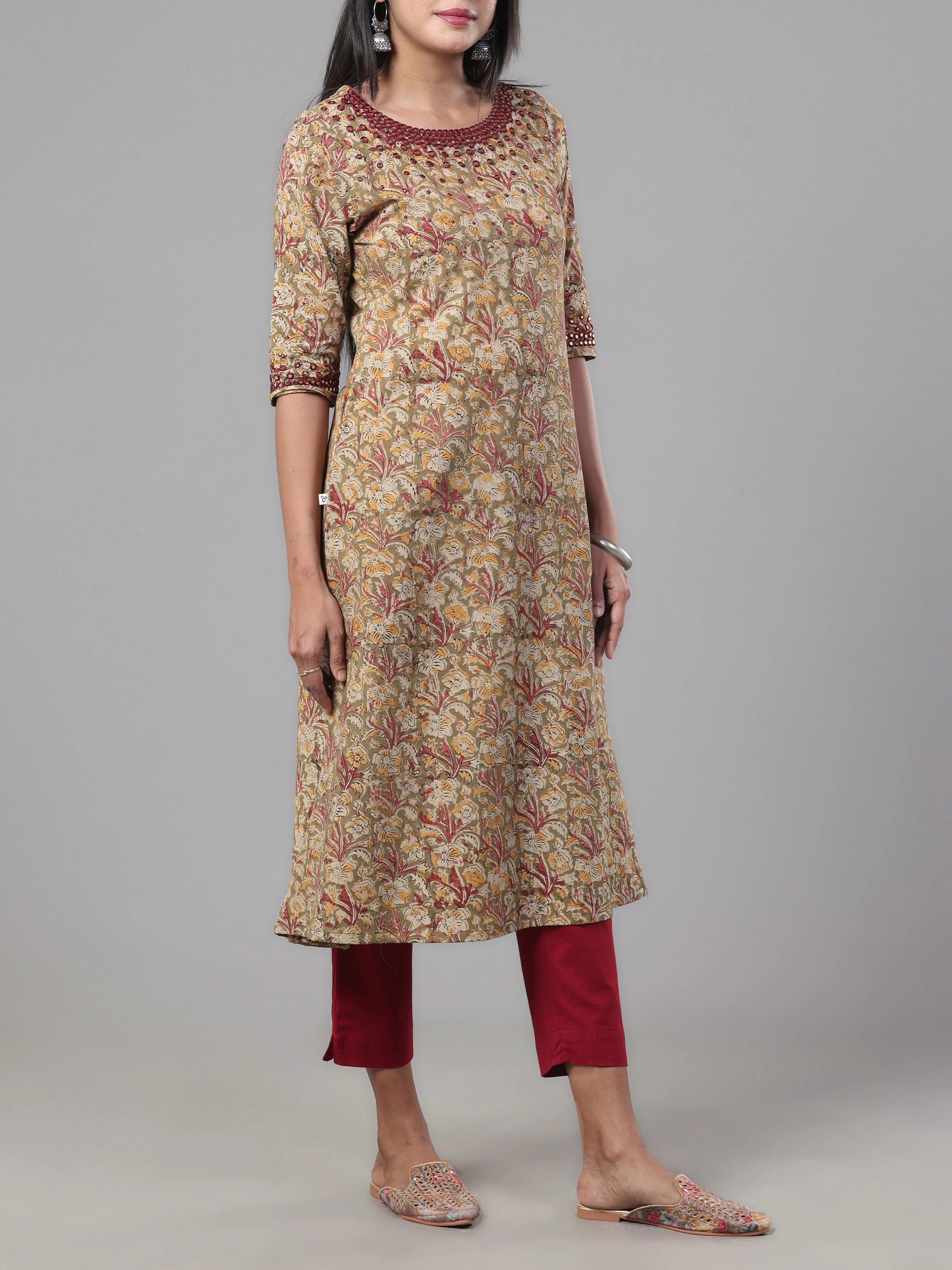Olive Green Pure Cotton Printed Kurti With Mirror Work - Image 4