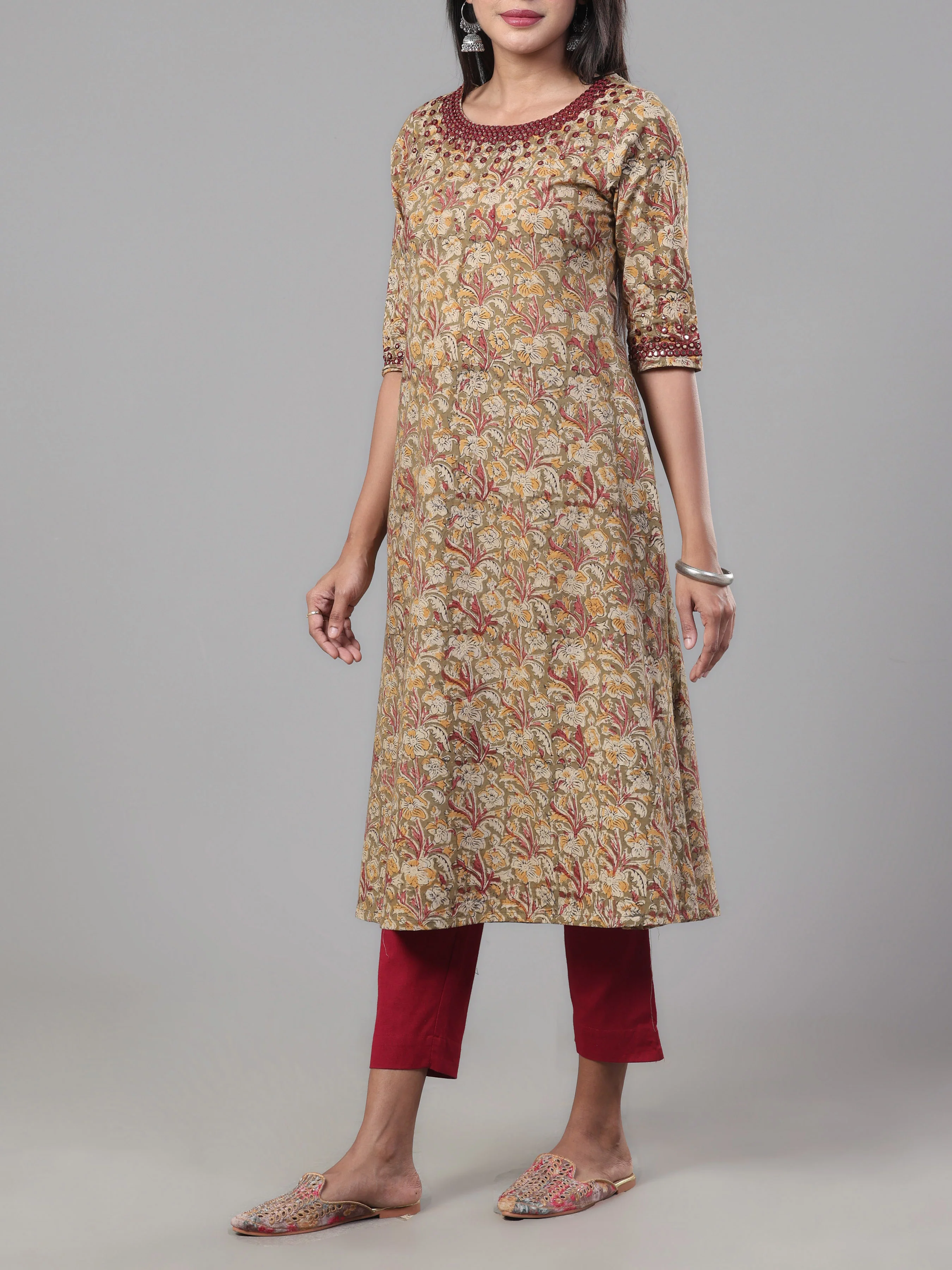 Olive Green Pure Cotton Printed Kurti With Mirror Work - Image 3