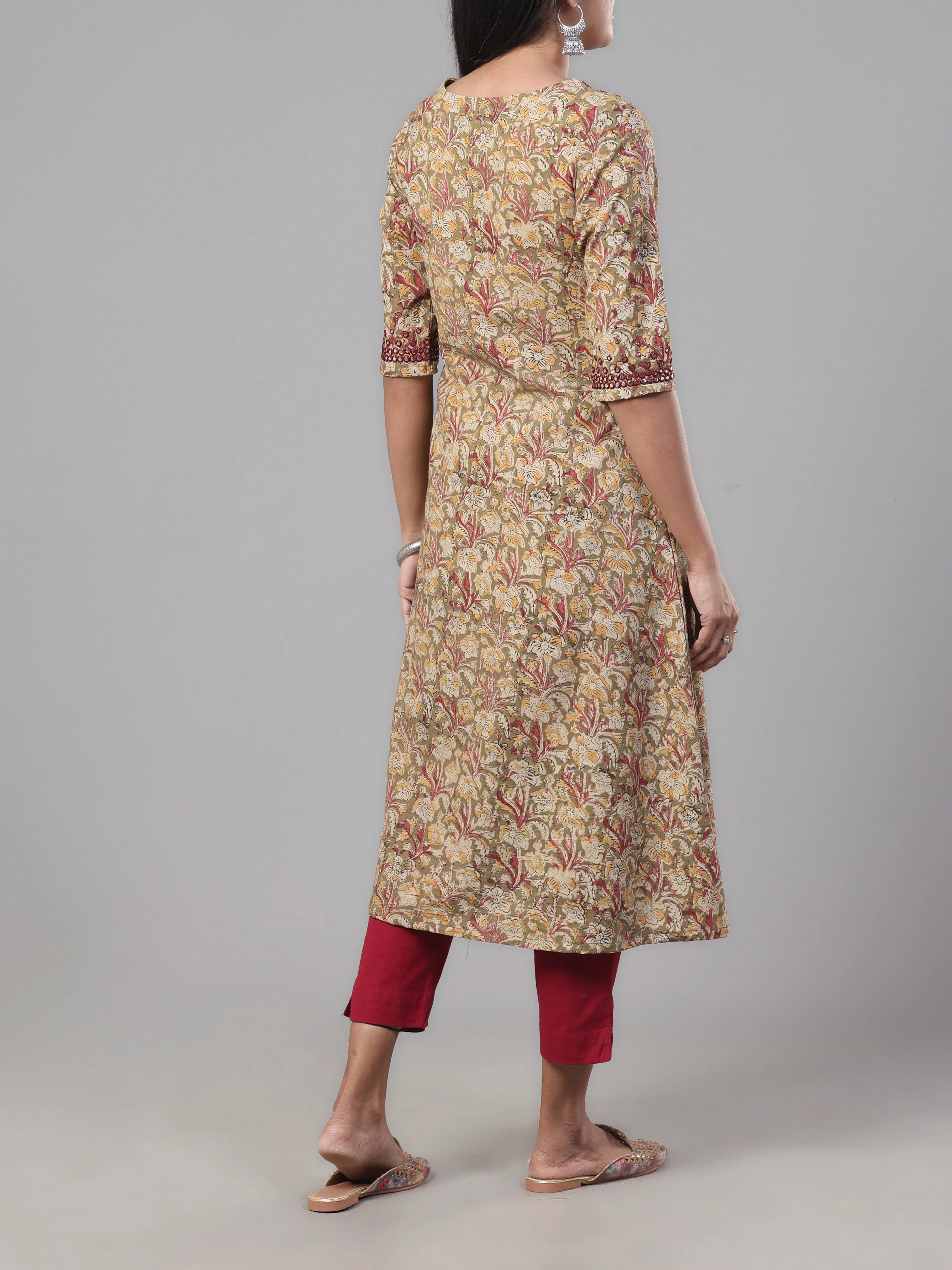 Olive Green Pure Cotton Printed Kurti With Mirror Work - Image 5