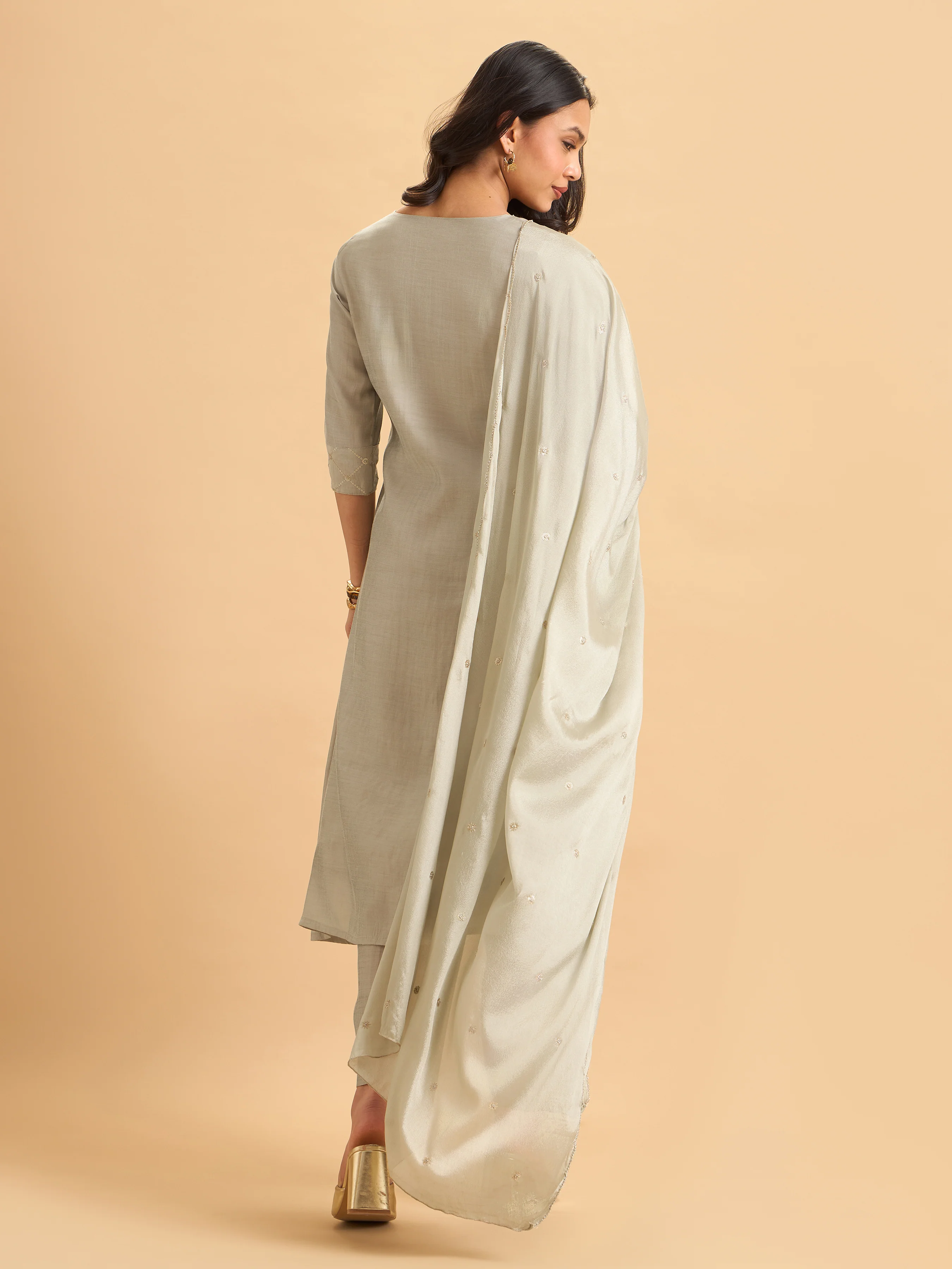 Pale Green Viscose Plain Kurta Set With Duppatta And Sequence Embroidery - Image 6