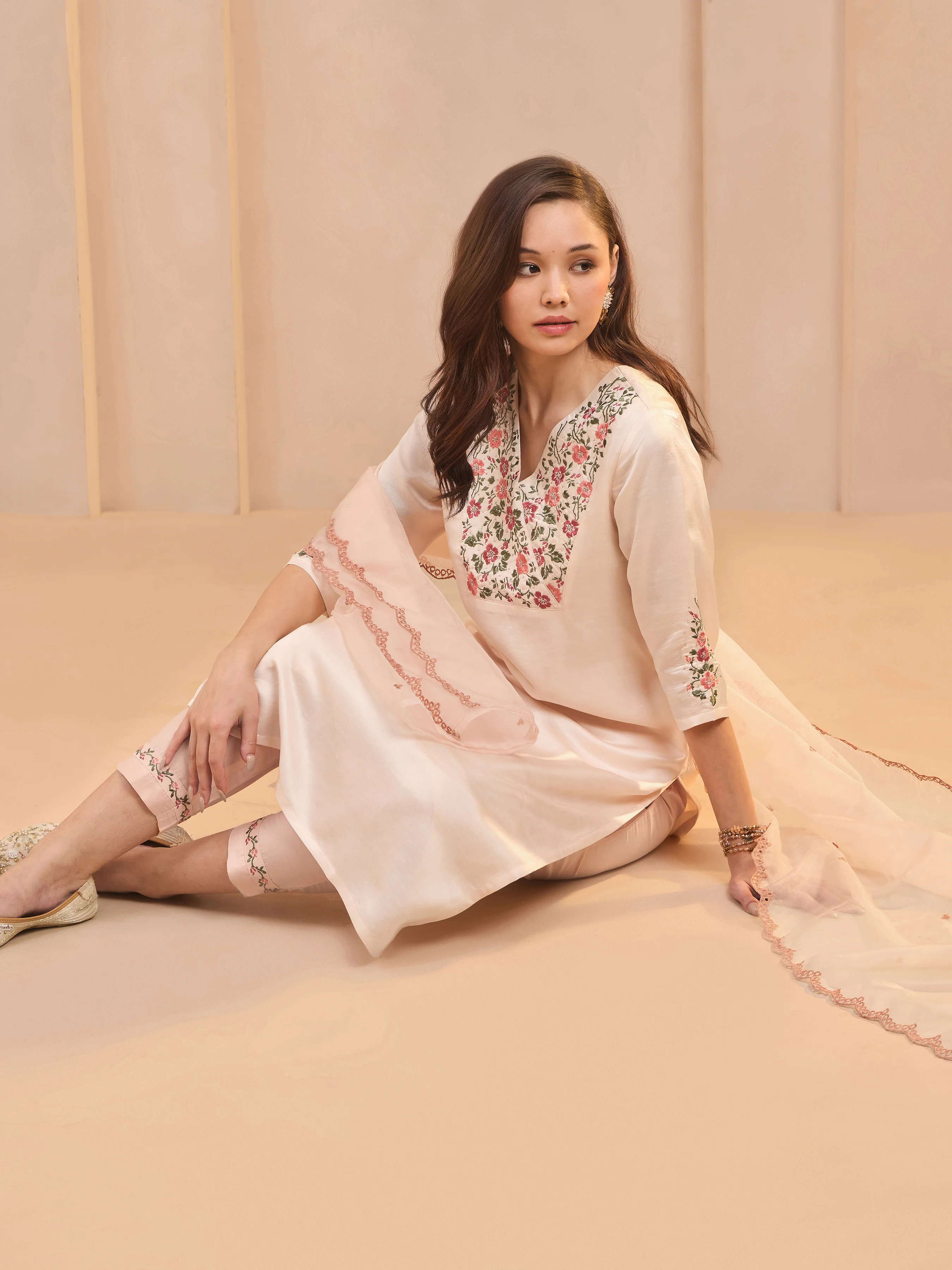 Peach Viscose Linen Kurti Set & Dupatta With Handwork Embroidery - Image 3