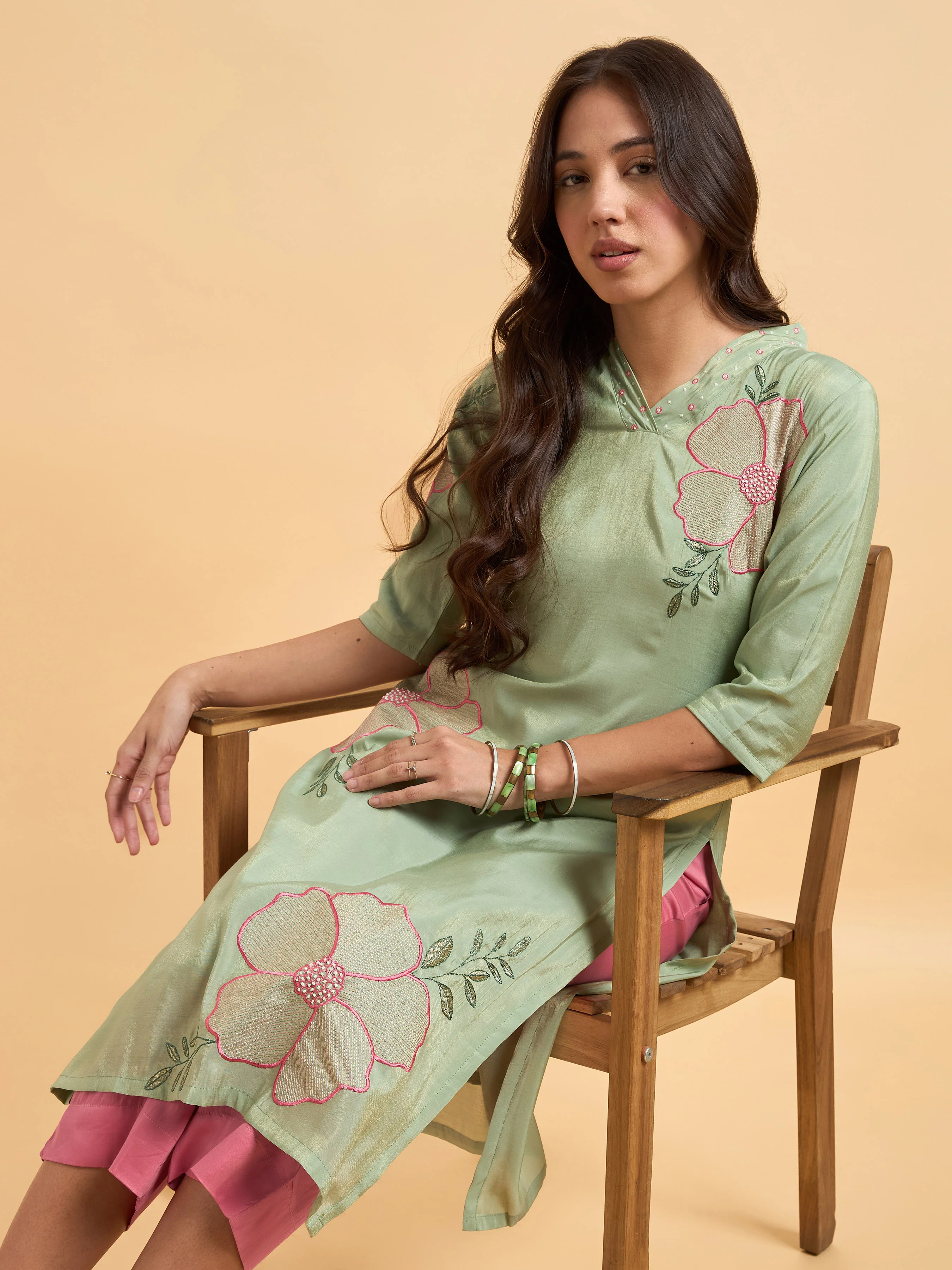 Pista Green Poly Viscose Shimmer Kurti Set With Zari Embroidery And Hand Work - Image 4