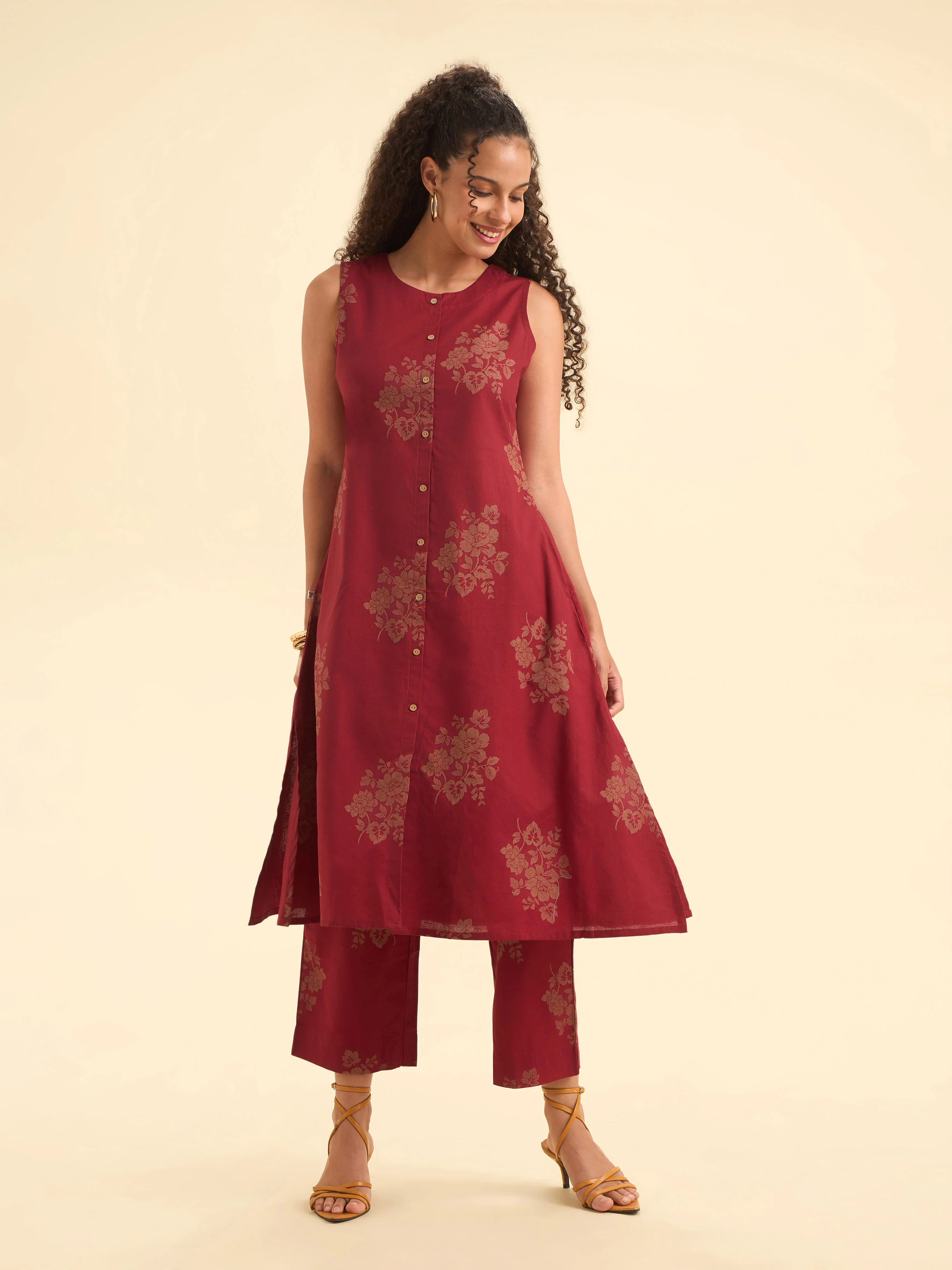 Red Colour Cotton Flax Printed Flared Kurti With Bottom - Image 3