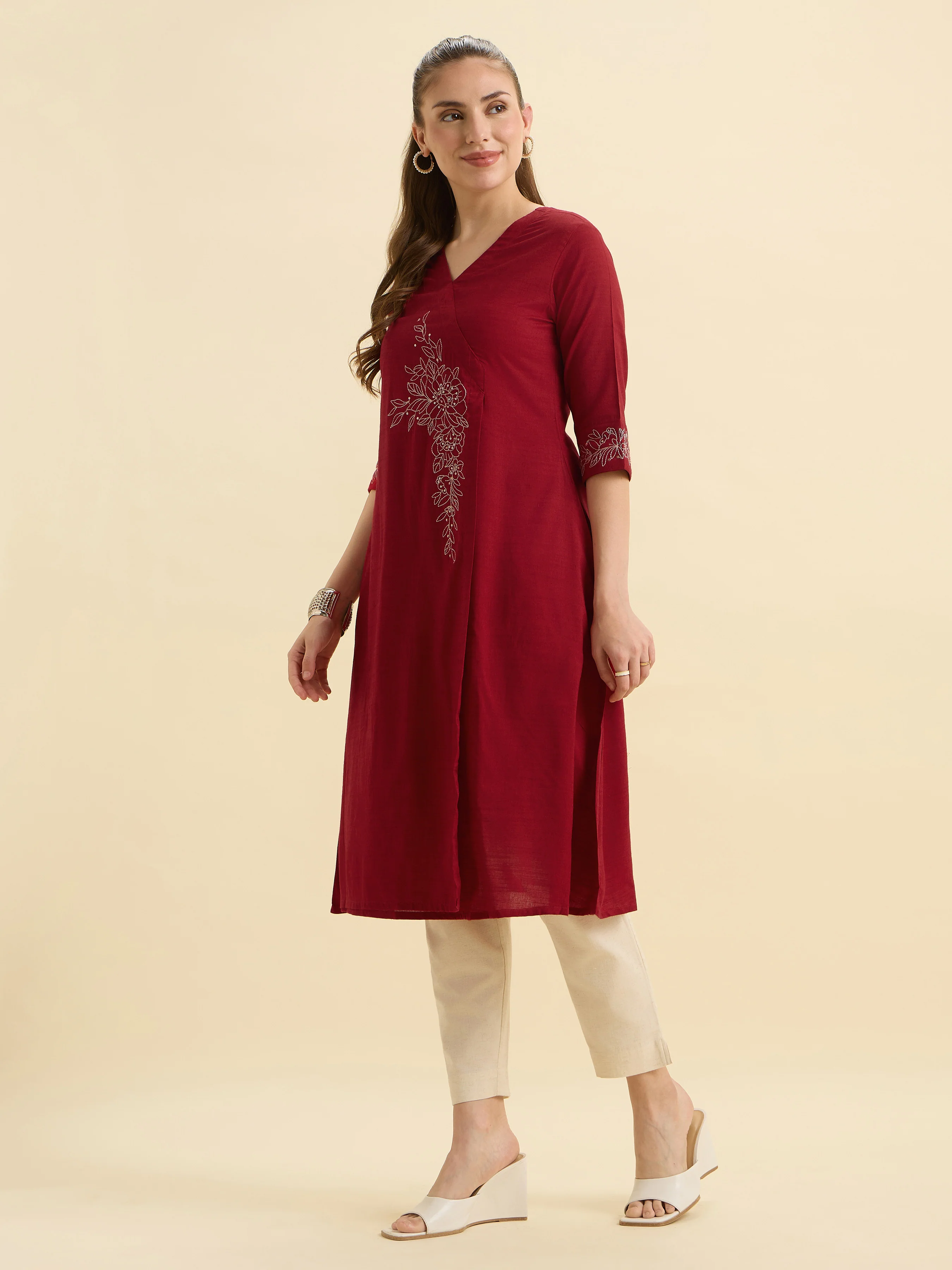 Red Cotton Viscose Angrakha Kurta With Sequence Embroidery - Image 5