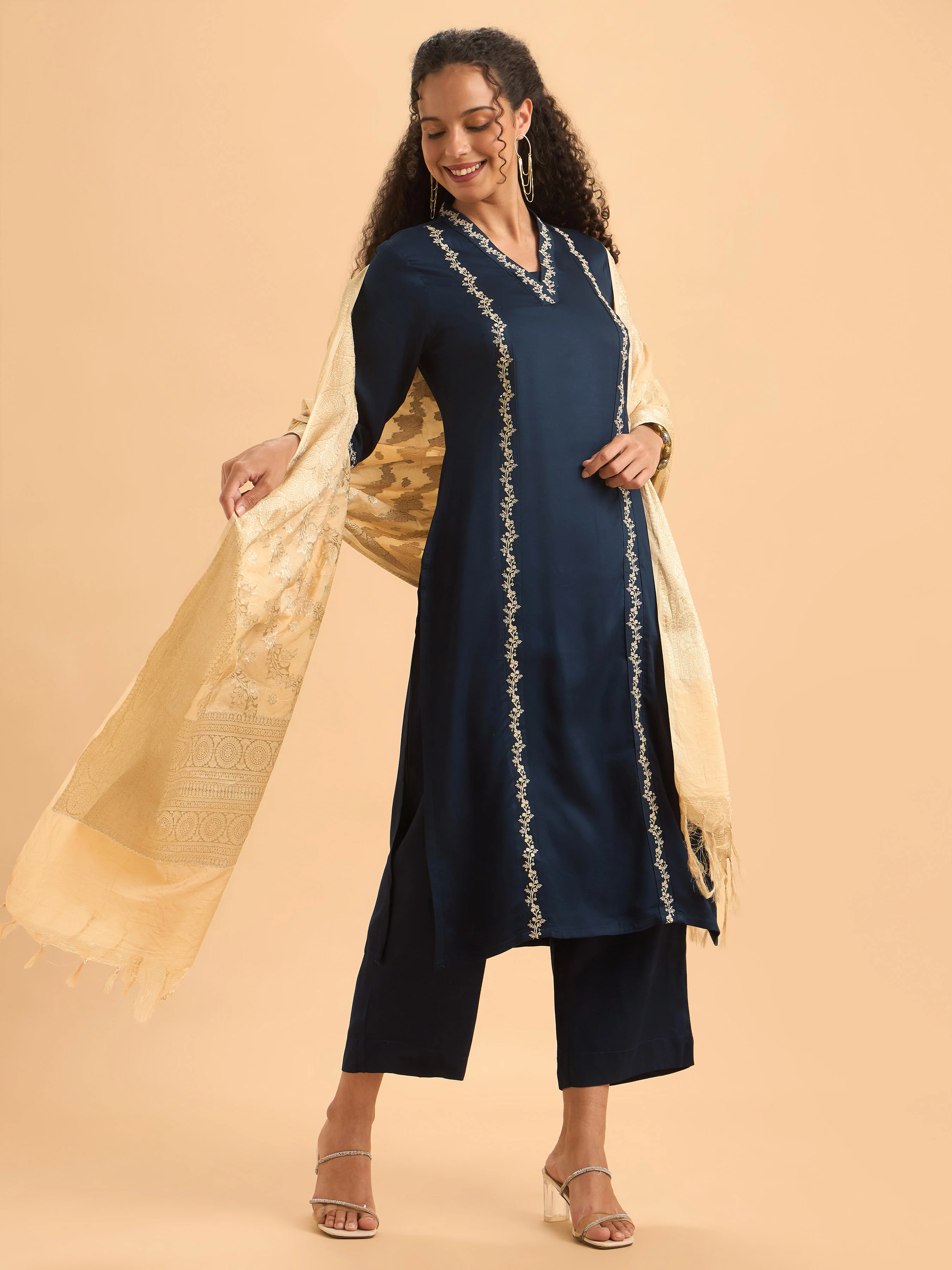 Royal Blue Viscose Kurti Set With Dupatta And Handwork Embroidery - Image 4
