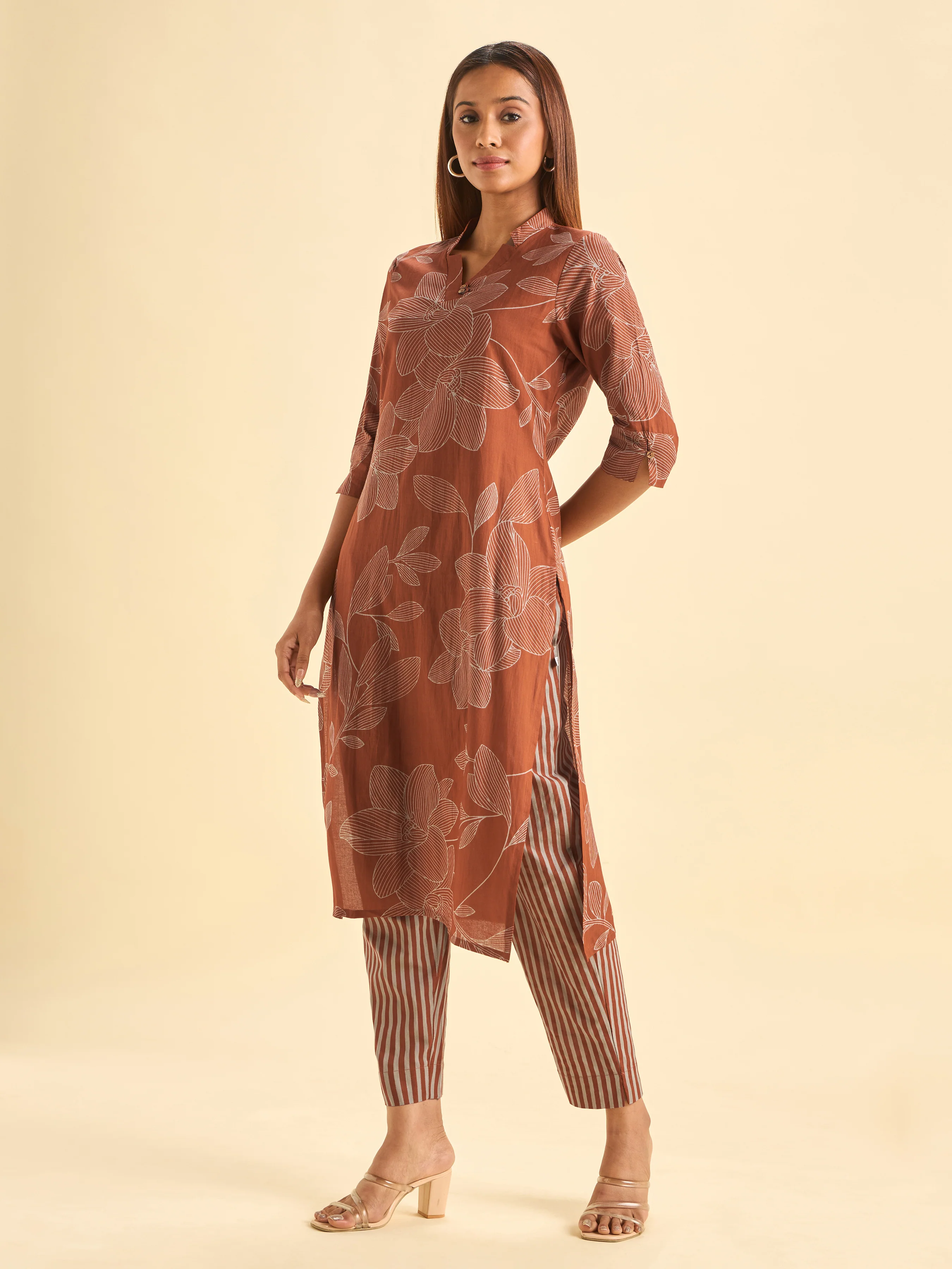 Rust Orange Pure Cotton Slitted Kurti Set With Print - Image 4