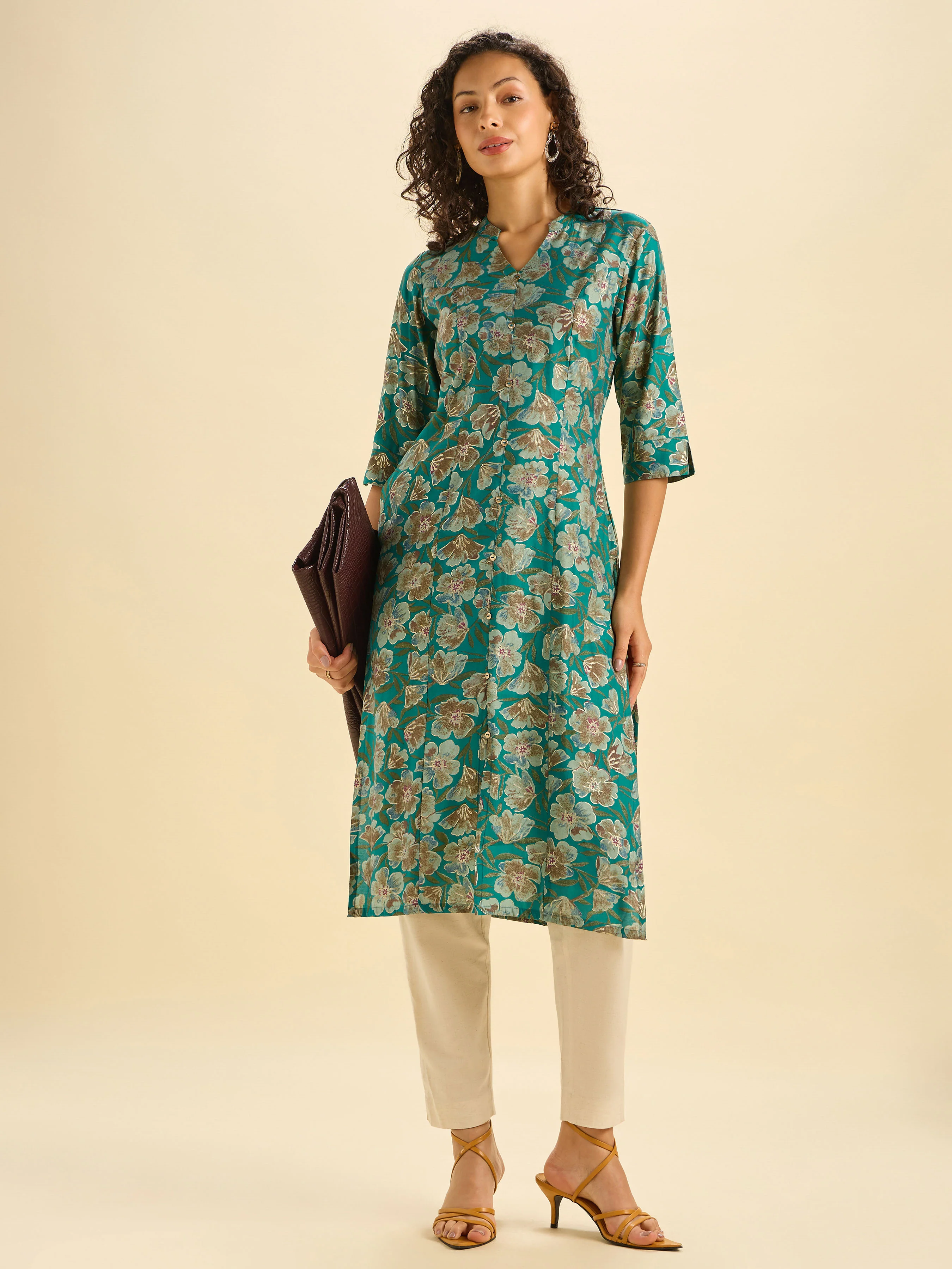 Sage Green Modal Chanderi Printed Slitted Kurti With Princess Cut - Image 4