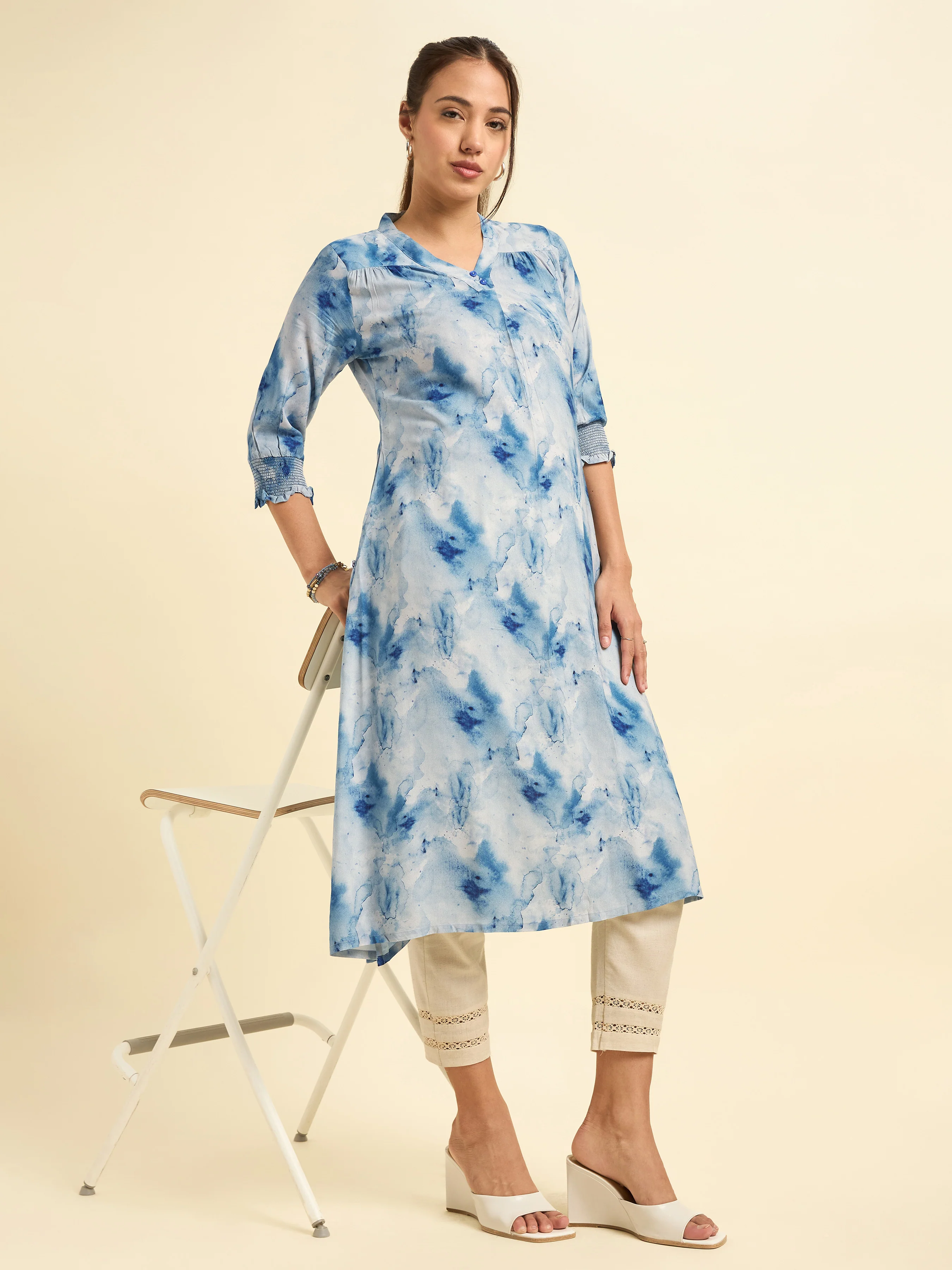 Sky Blue Muticolour Vicose Printed Flared Kurti With Smocking And Knife Pleat - Image 4