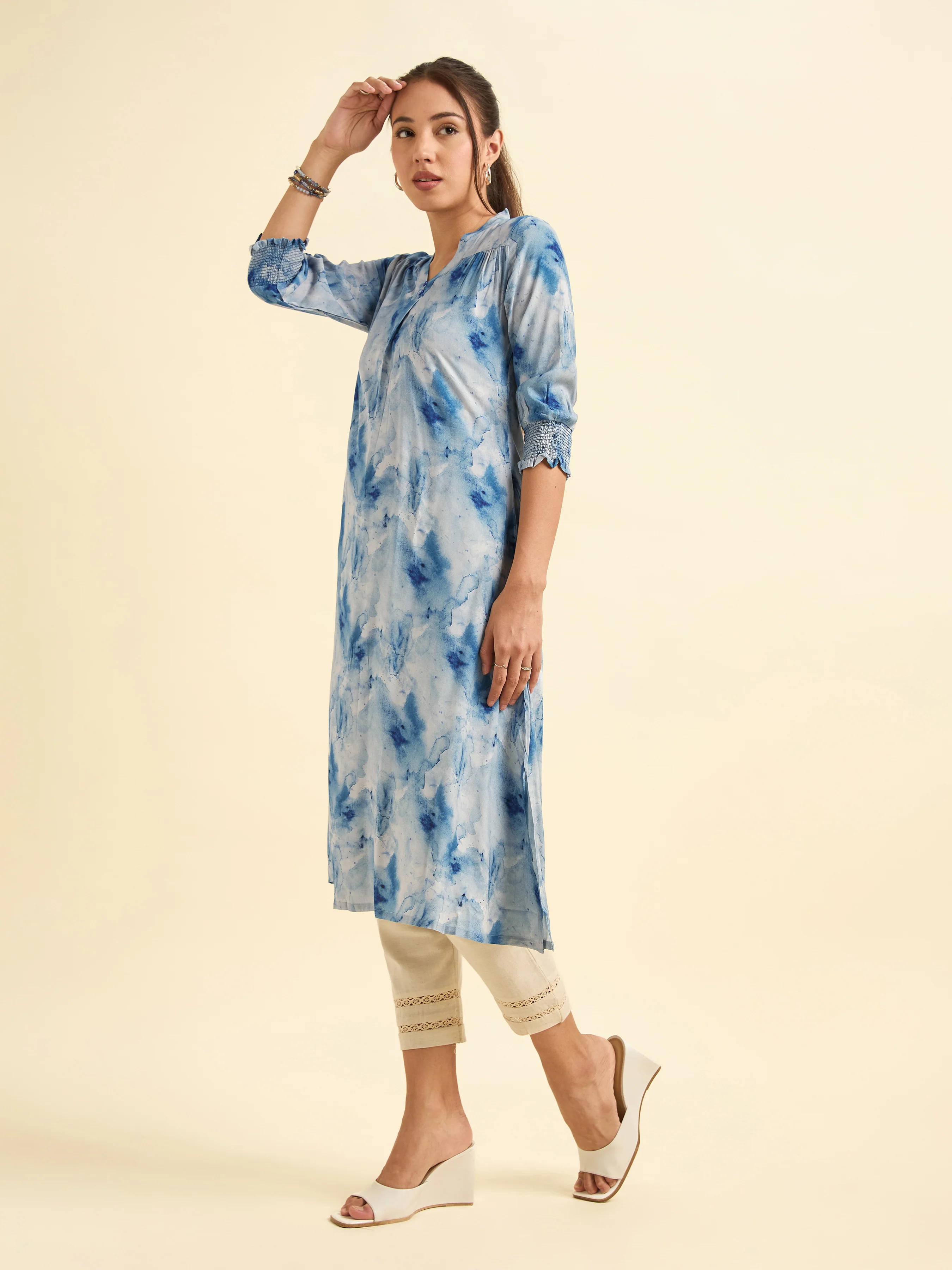 Sky Blue Muticolour Vicose Printed Flared Kurti With Smocking And Knife Pleat - Image 6