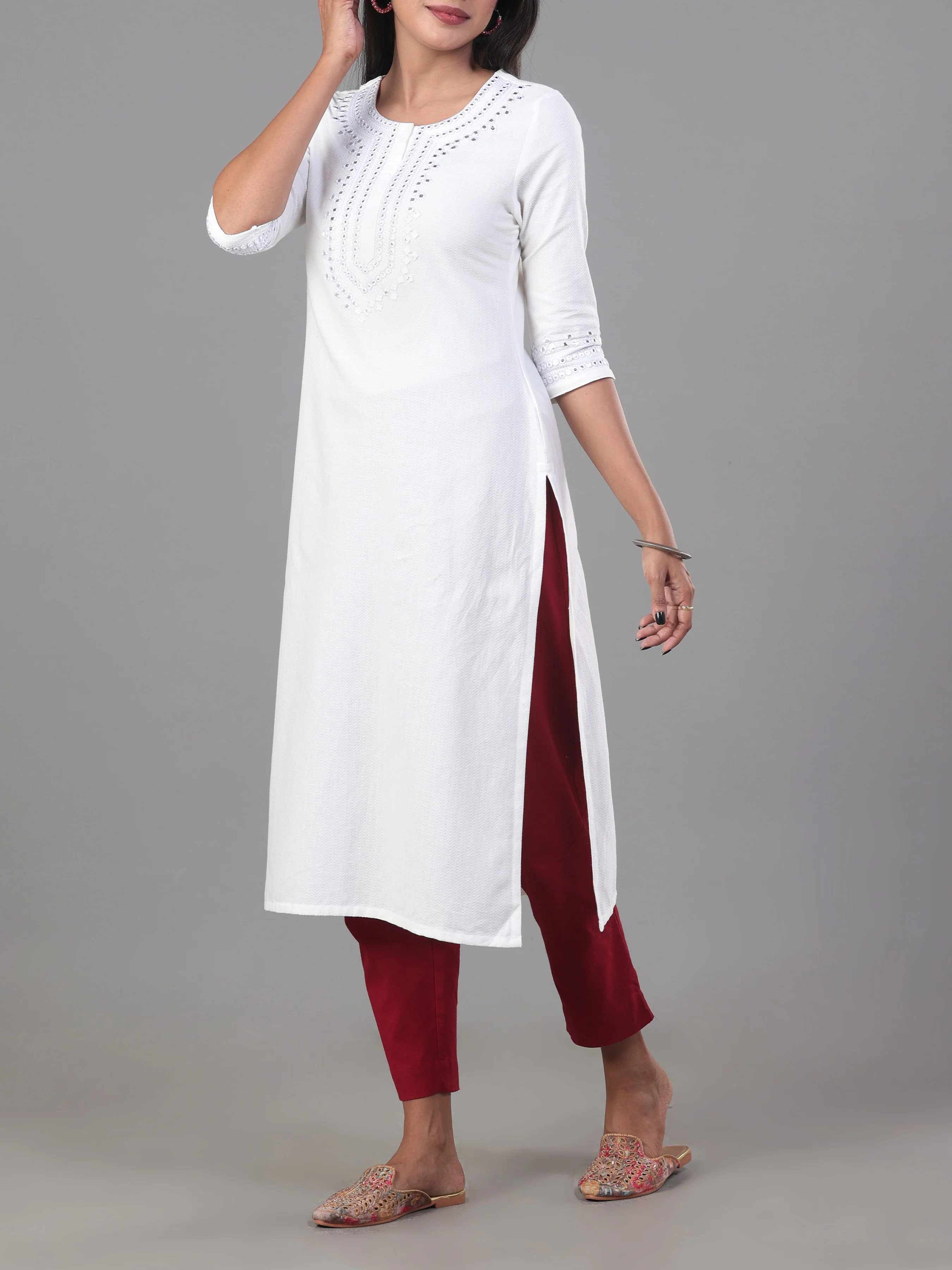 White Cotton Jacquard Kurti With Embroidery - Image 3