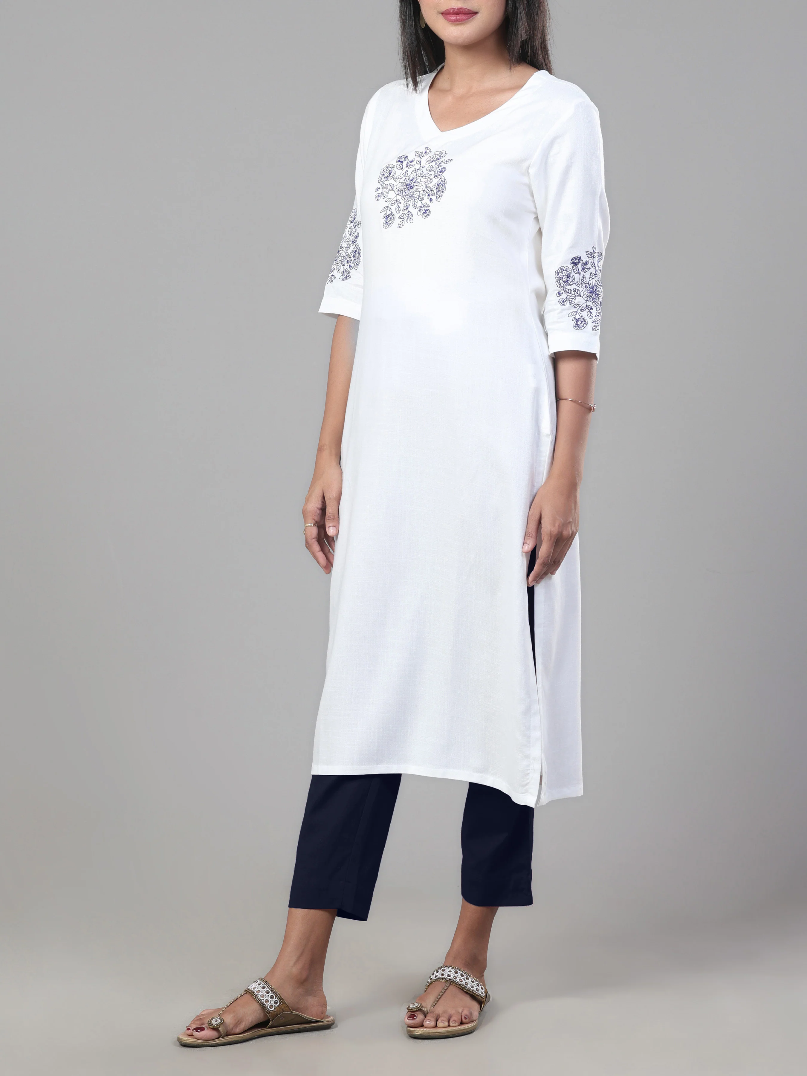 White Viscose Twill Plain Kurti With Embroidery - Image 3
