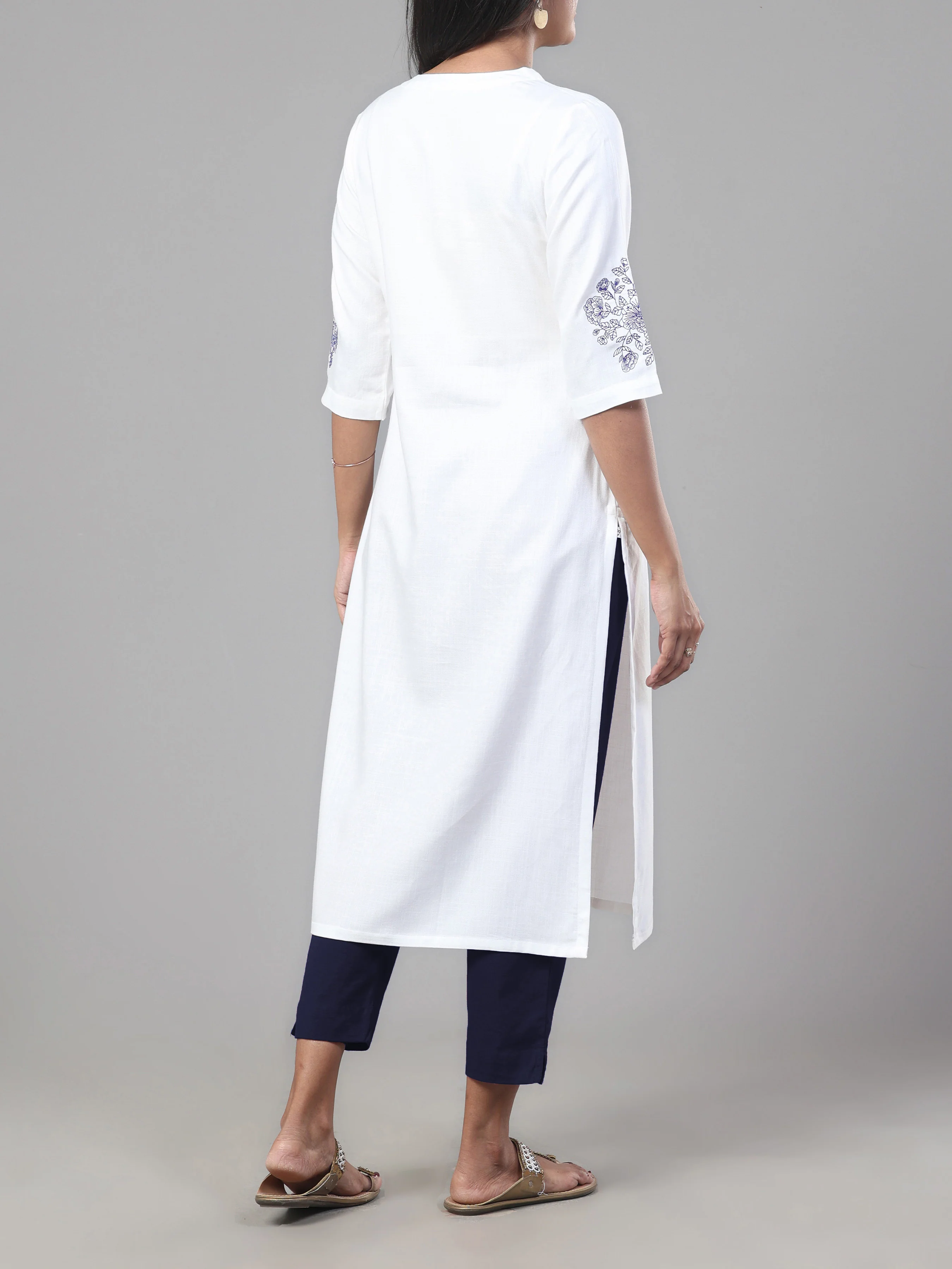 White Viscose Twill Plain Kurti With Embroidery - Image 5